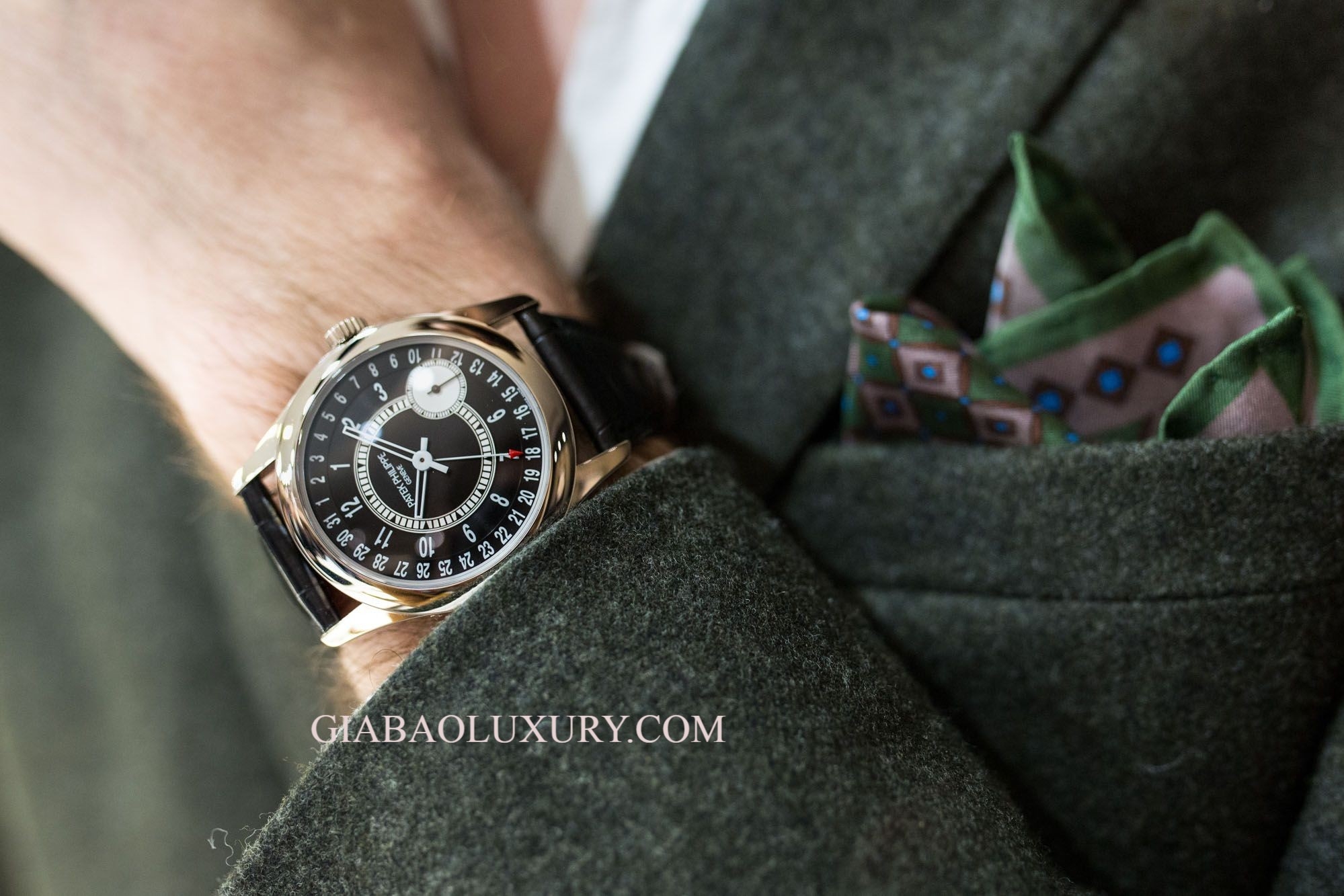 Đồng Hồ Patek Philippe Calatrava 6006G-001