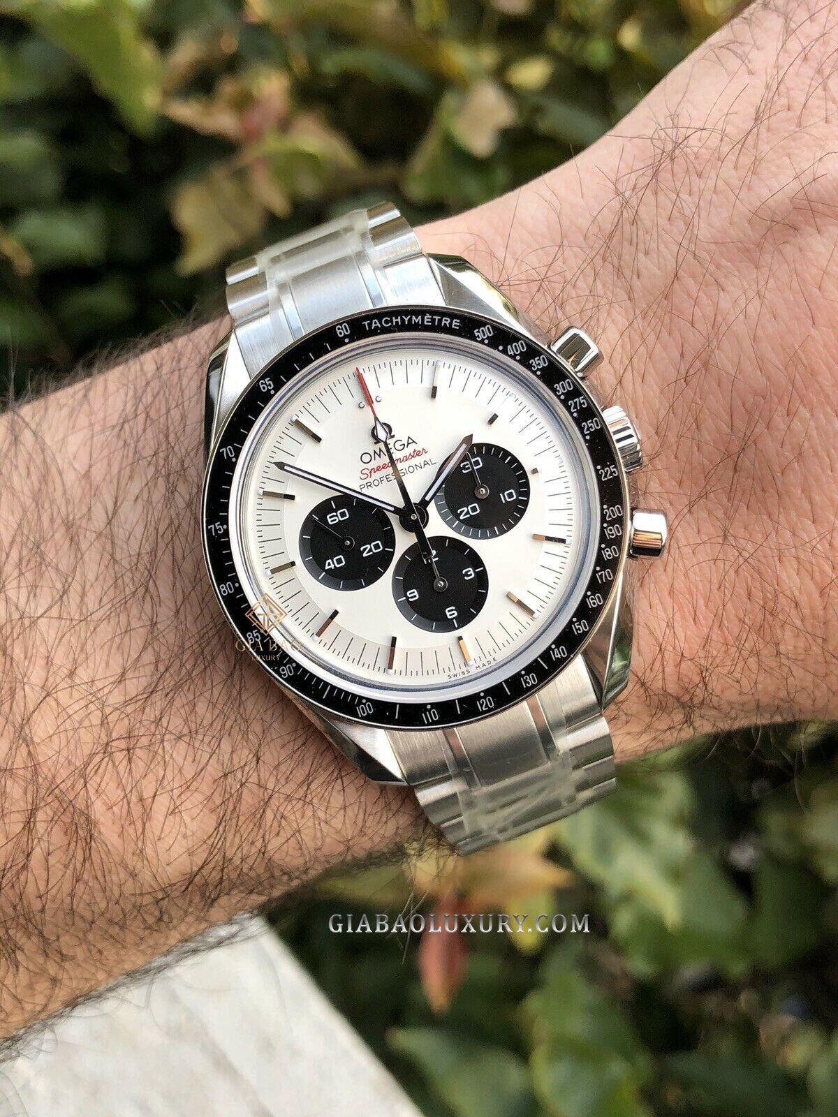 Đồng Hồ Omega Speedmaster Tokyo Olympics PANDA 522.30.42.30.04.001