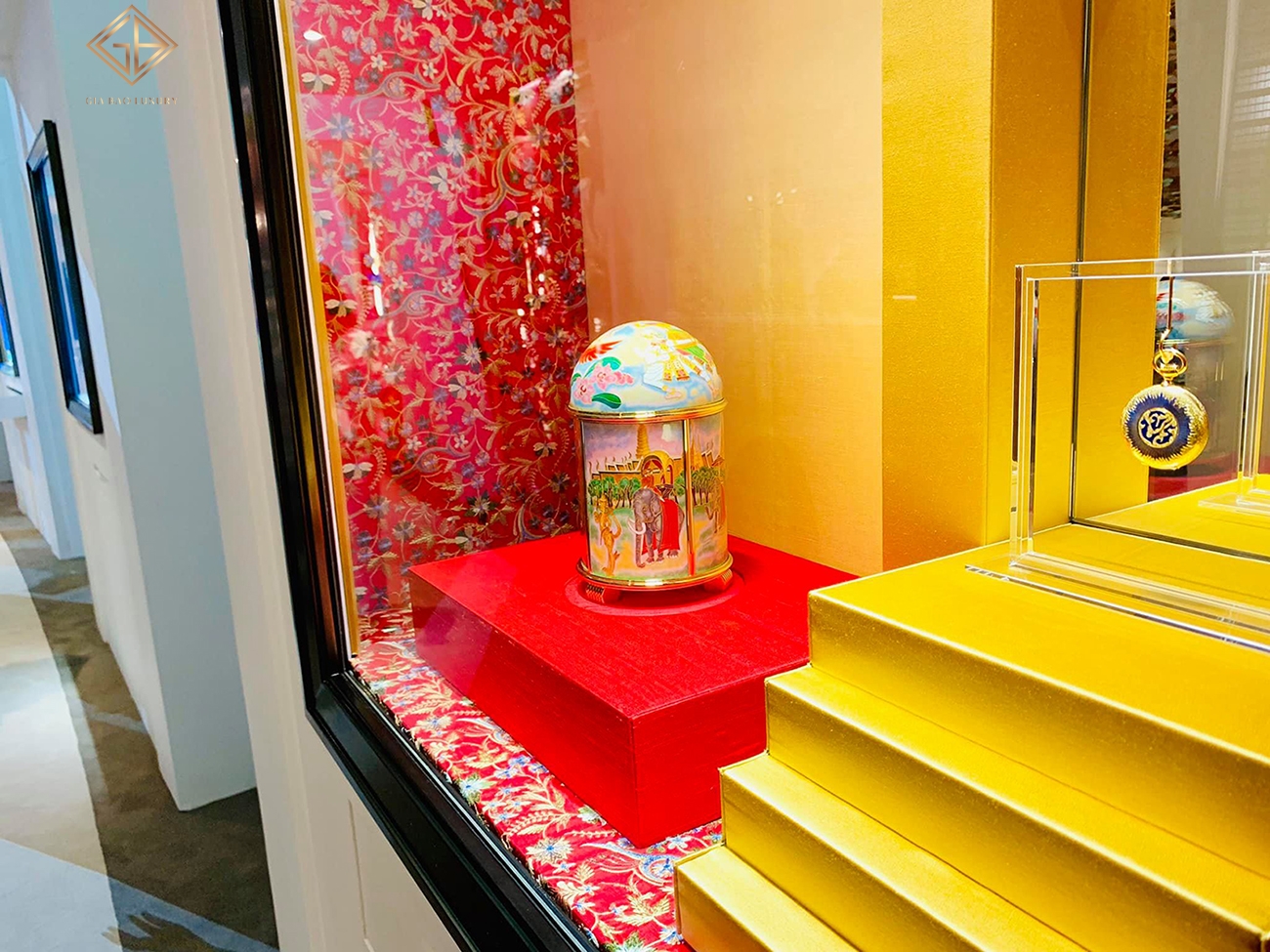 Sự Kiện Watch Art Grand Exhibition Diễn Ra Tại Singapo