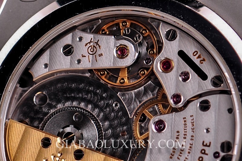 Đồng Hồ Patek Philippe Nautilus 5724G-001