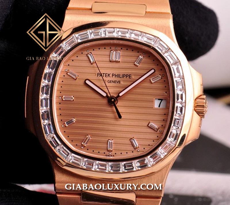 Đồng Hồ Patek Philippe Nautilus 5723/1R-001