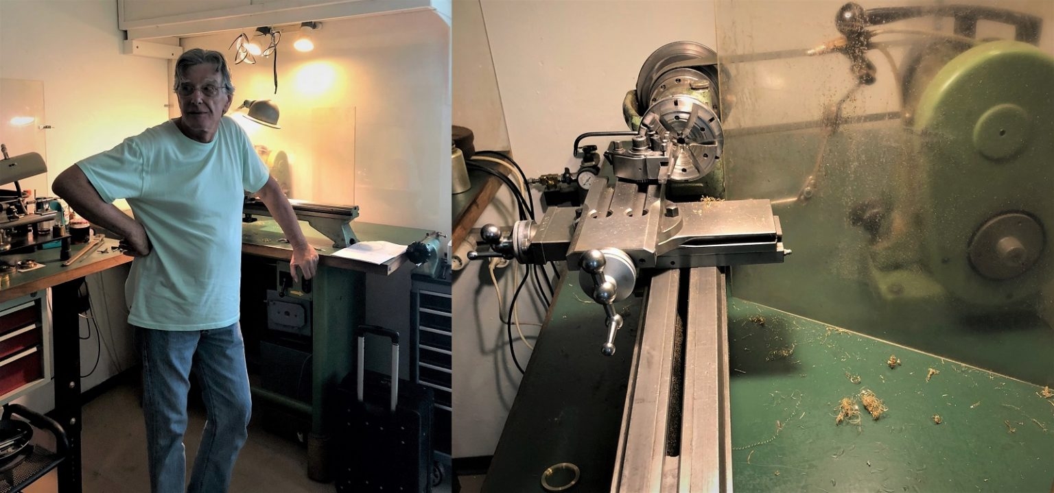 quý ông Scherrer không cần nhiều máy móc phức tạp. Ông chưa từng dùng máy cắt CNC công nghiệp, mà xử lý phần lớn bộ vỏ đồng hồ trong dòng world time bằng máy tiện