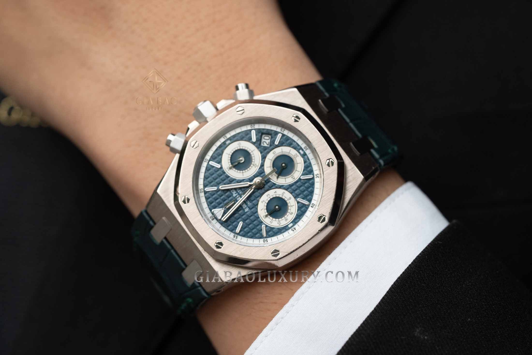 Đồng Hồ Audemars Piguet Royal Oak 26022BC.OO.D028CR.01