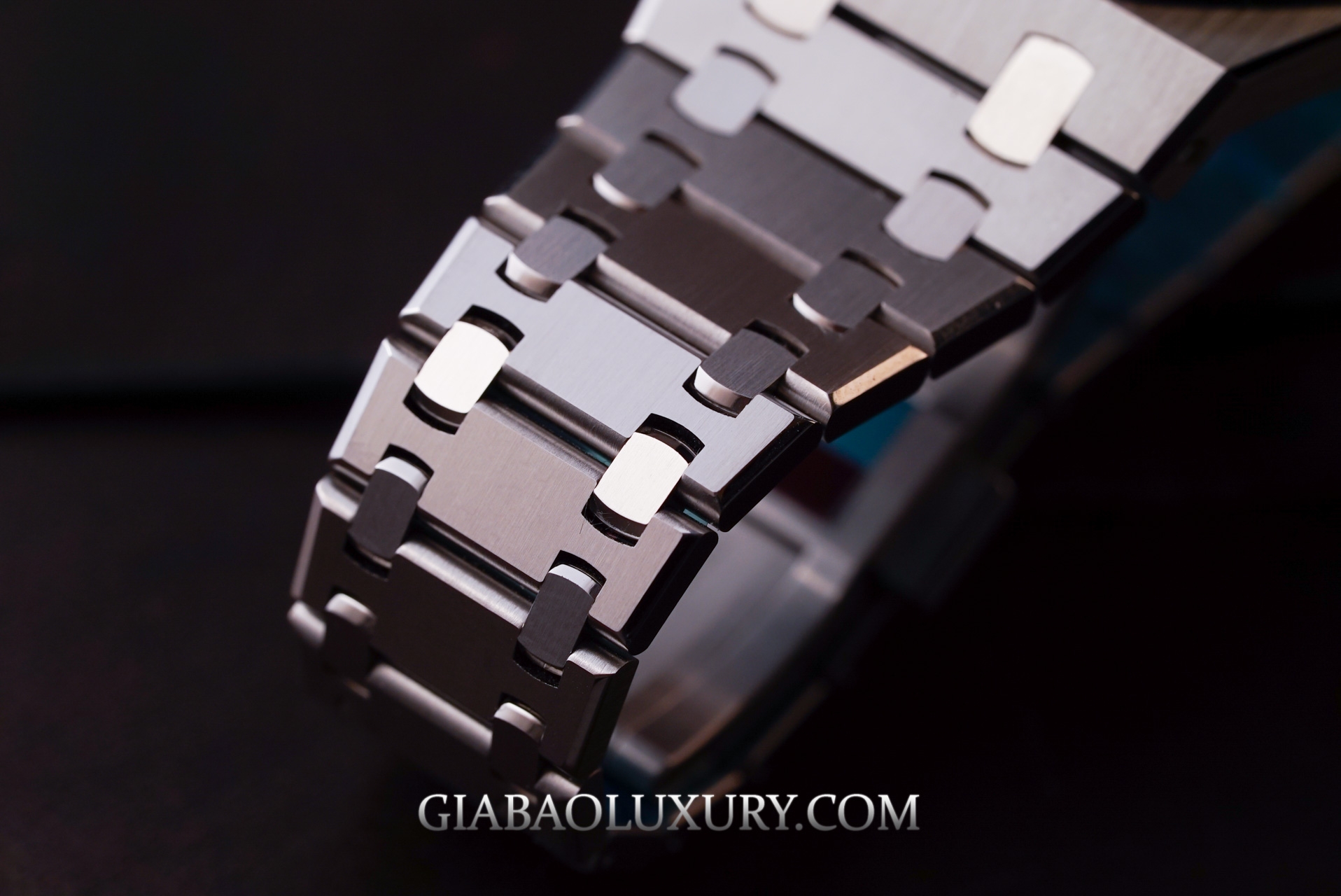 Đồng Hồ Audemars Piguet Royal Oak Jumbo Extra-Thin 15202ST