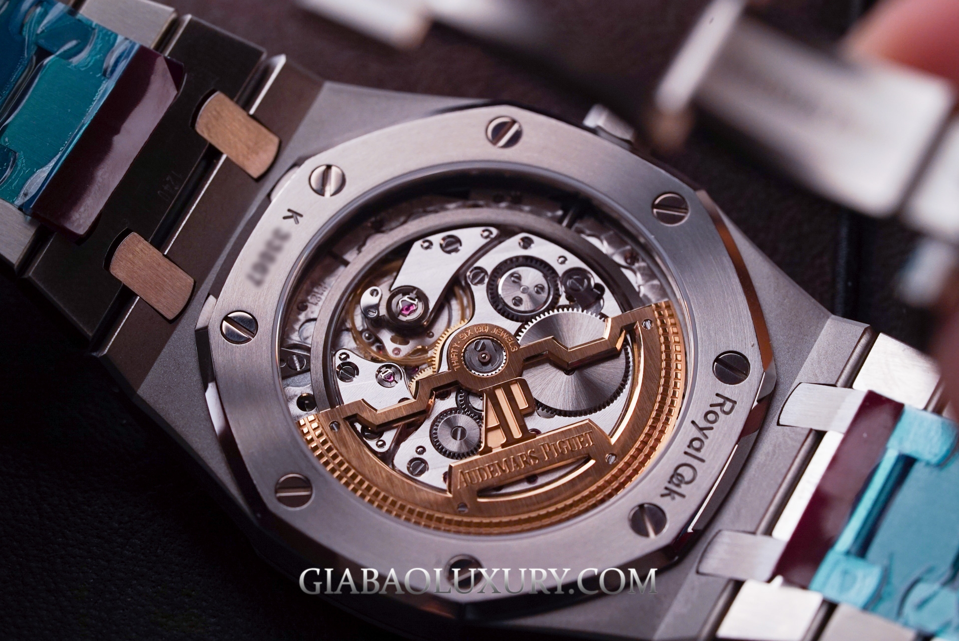 Đồng Hồ Audemars Piguet Royal Oak Jumbo Extra-Thin 15202ST.OO.1240ST.01