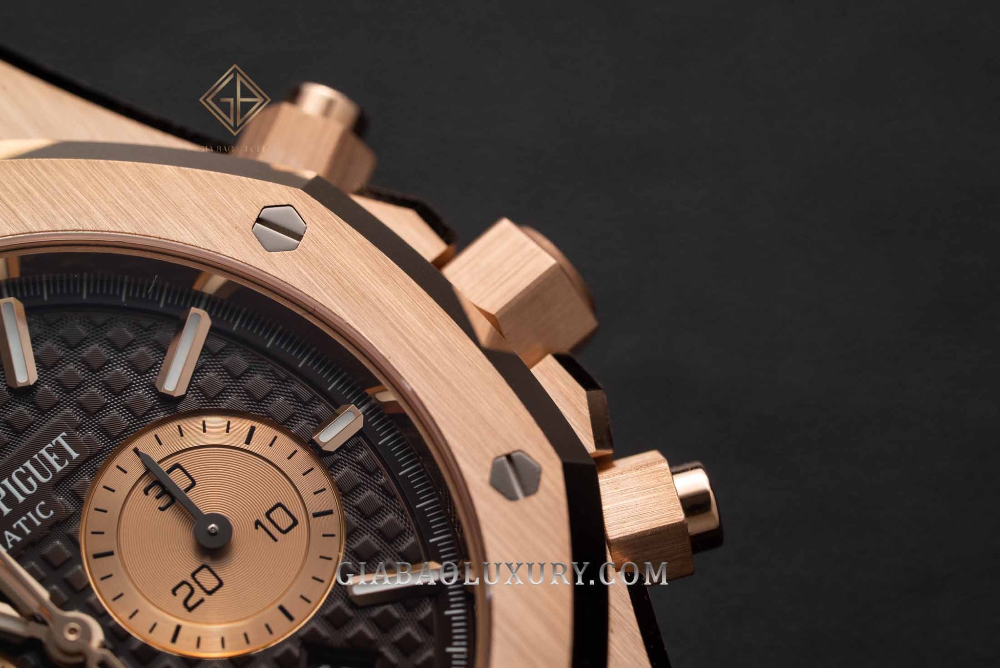 Audemars Piguet Royal Oak Chronograph mã hiệu 26331OR.OO.D821CR.01