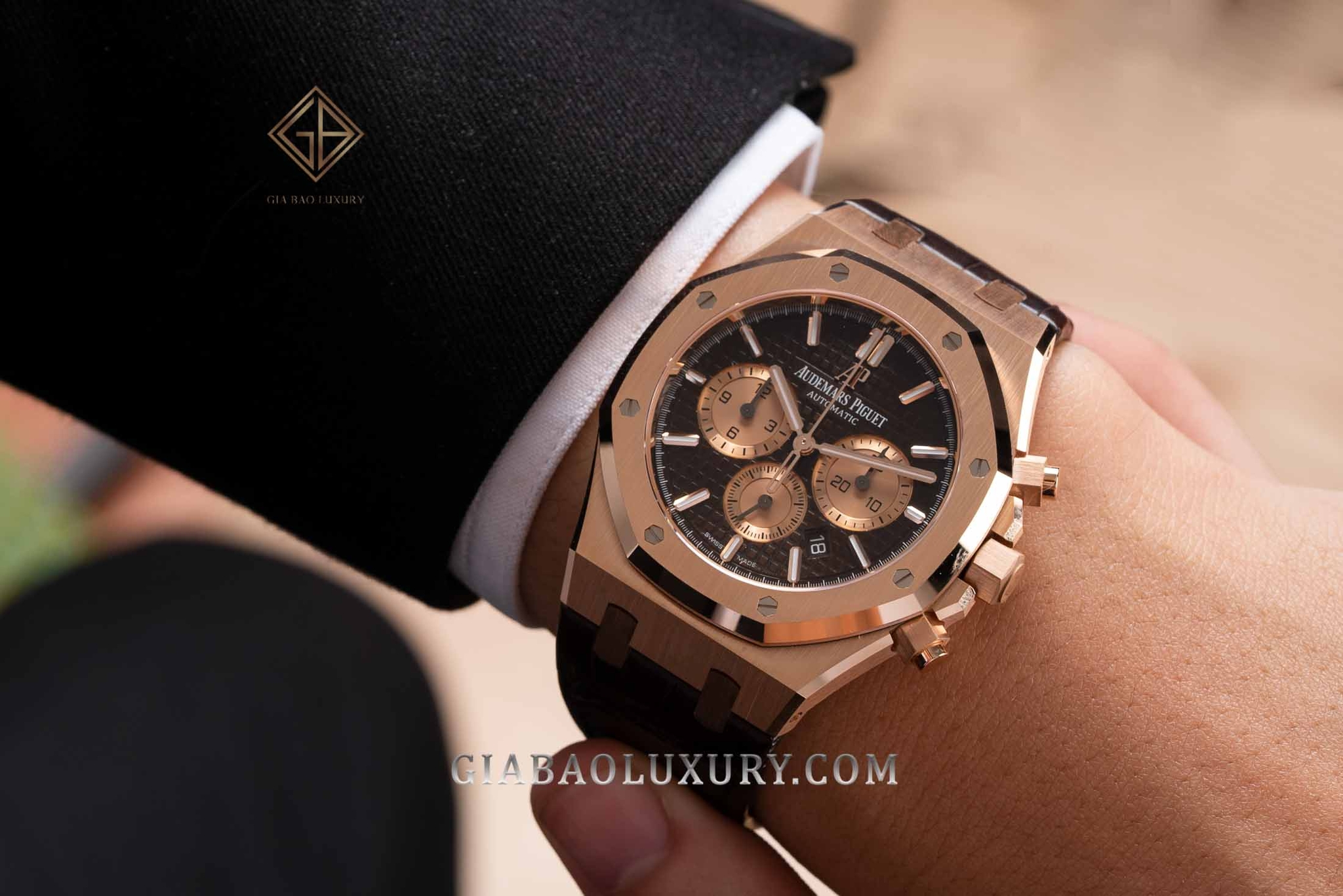 Audemars Piguet Royal Oak Chronograph mã hiệu 26331OR.OO.D821CR.01