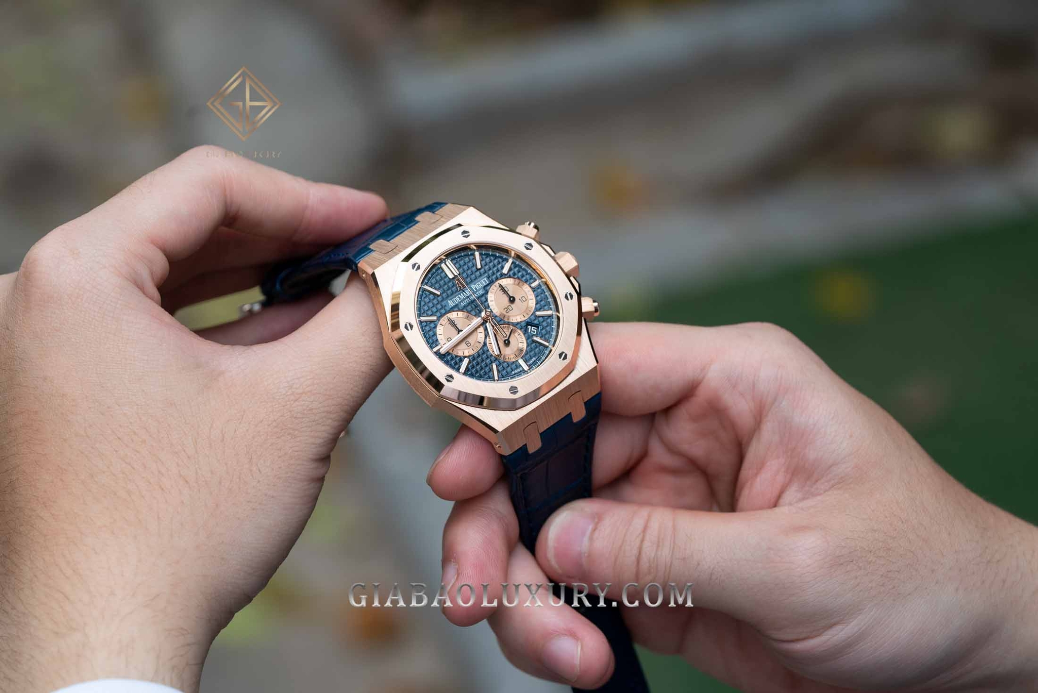 Audemars Piguet Royal Oak Chronograph 41mm 26331OR.OO.D315CR.01 Dây Da Cá Sấu