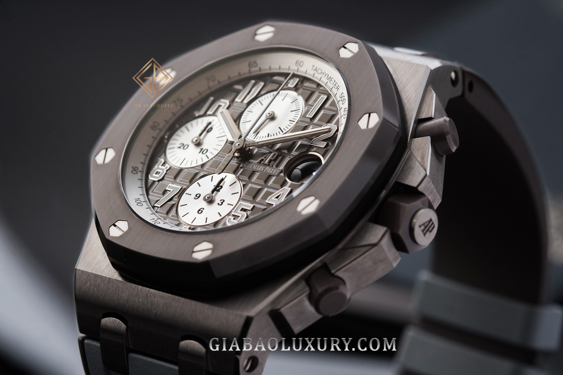 đồng hồ Audemars Piguet Royal Oak Offshore với mã hiệu ref. 26470IO.OO.A006CA.01