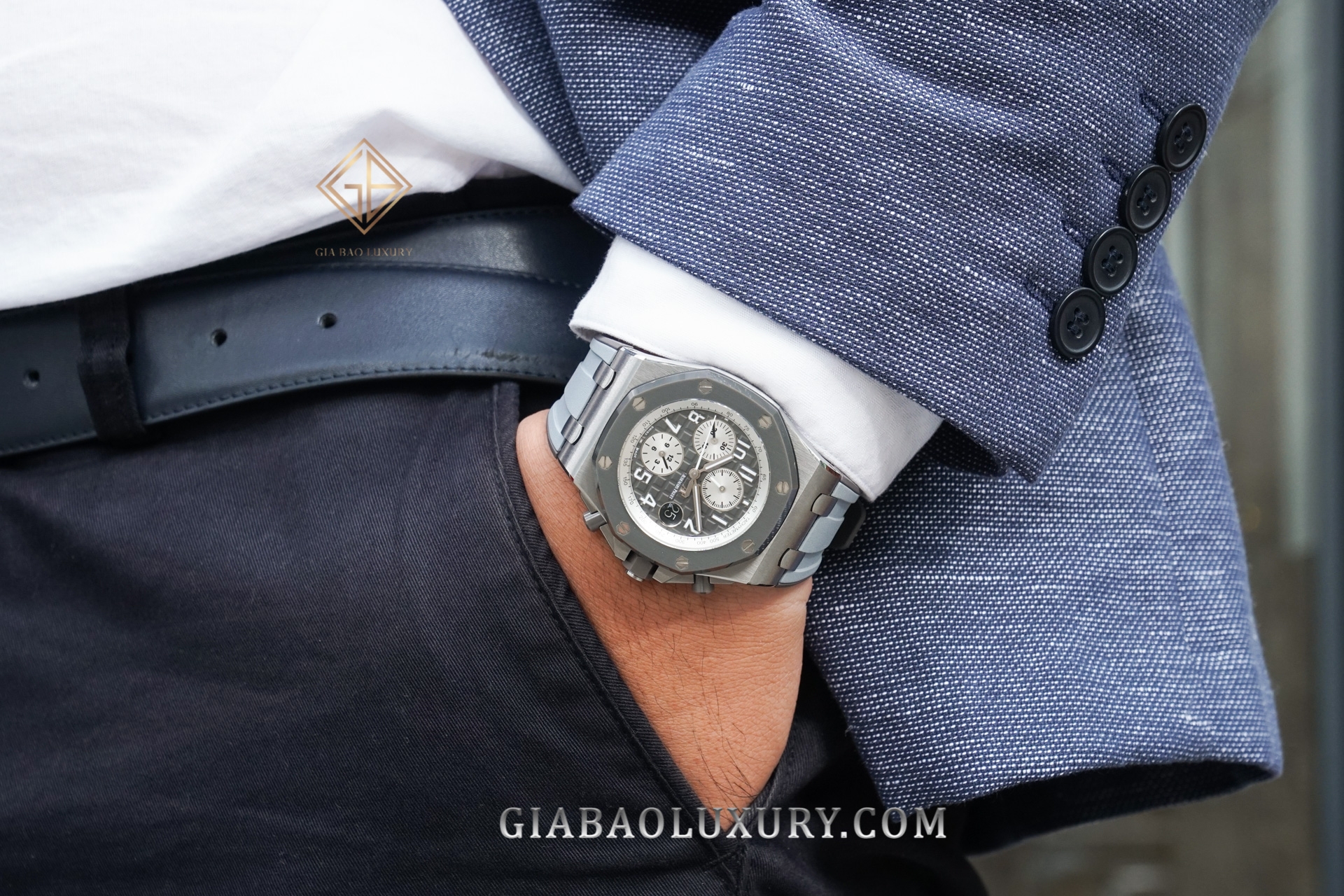 đồng hồ Audemars Piguet Royal Oak Offshore với mã hiệu ref. 26470IO.OO.A006CA.01