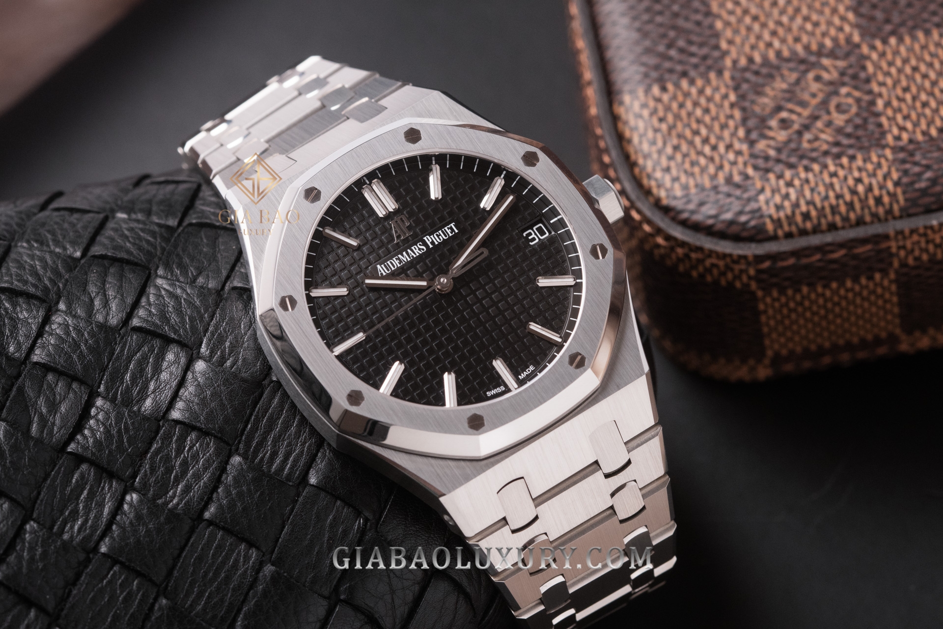 Đồng Hồ Audemars Piguet Royal Oak Selfwinding 15500ST.OO.1220ST.03