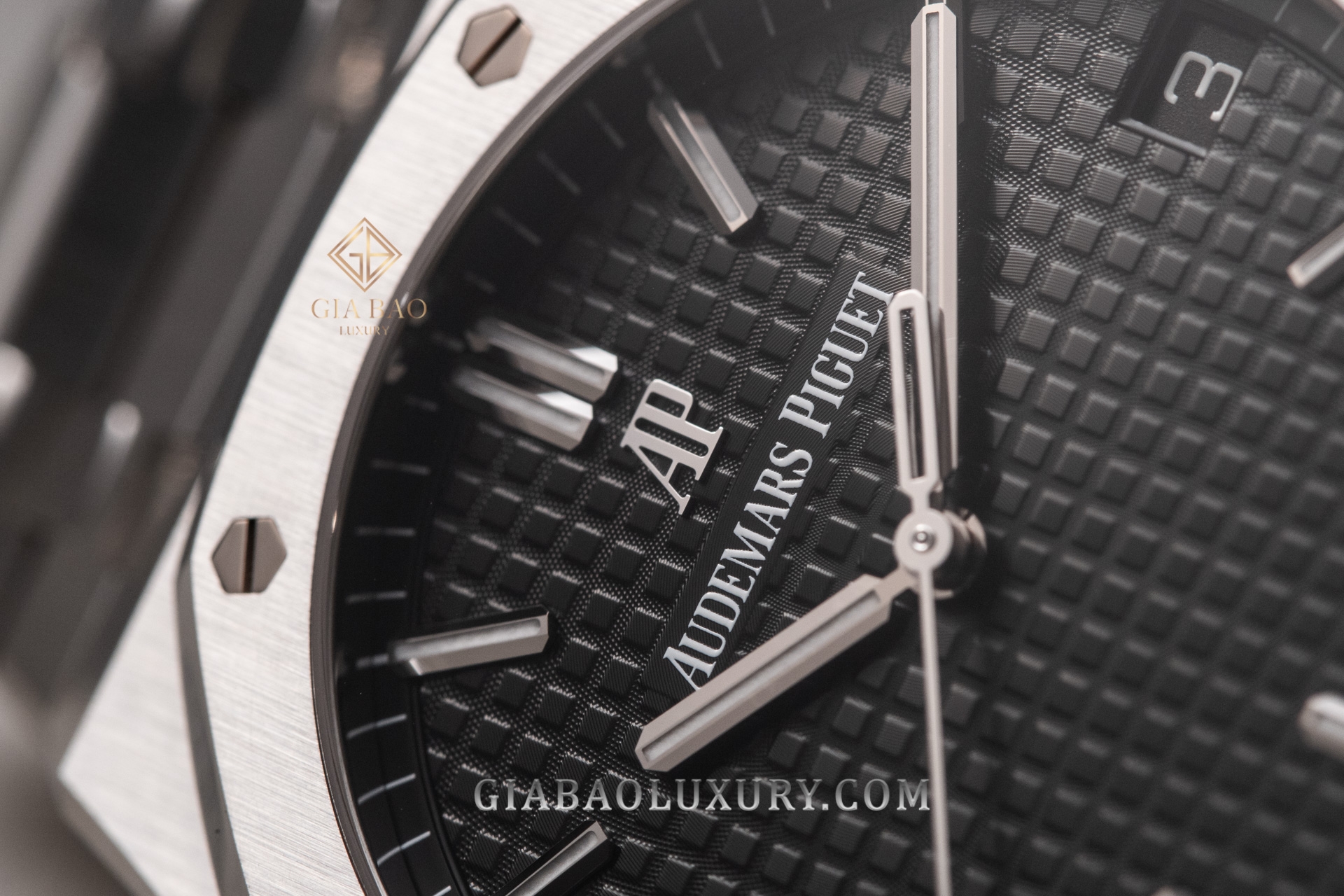 Đồng Hồ Audemars Piguet Royal Oak Selfwinding 15500ST.OO.1220ST.03