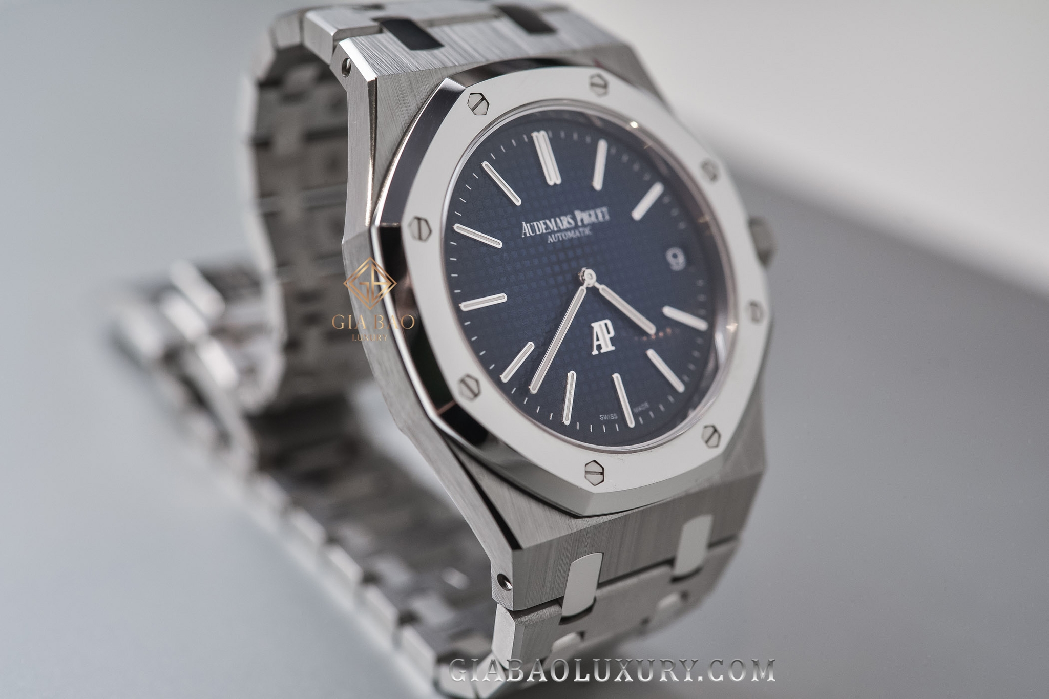 Đồng Hồ Audemars Piguet Royal Oak Jumbo Extra-Thin 15202IP.OO.1240IP.01