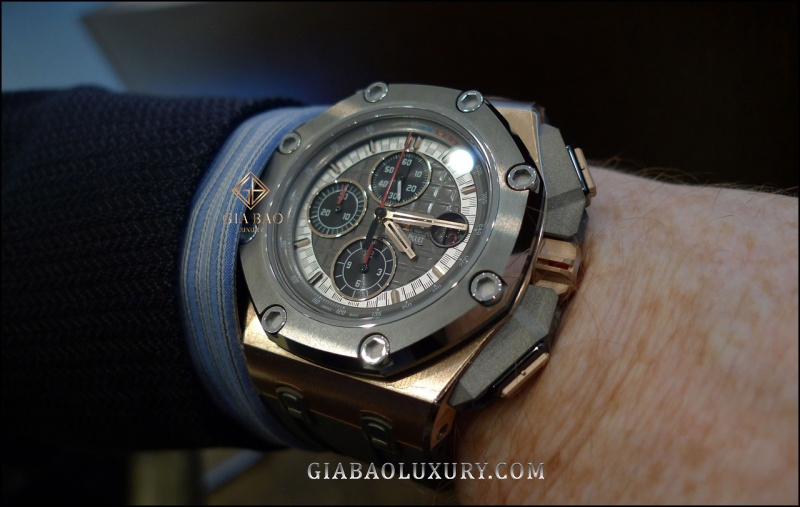 Đồng Hồ Audemars Piguet Royal Oak Offshore 26568OM.OO.A004CA.01