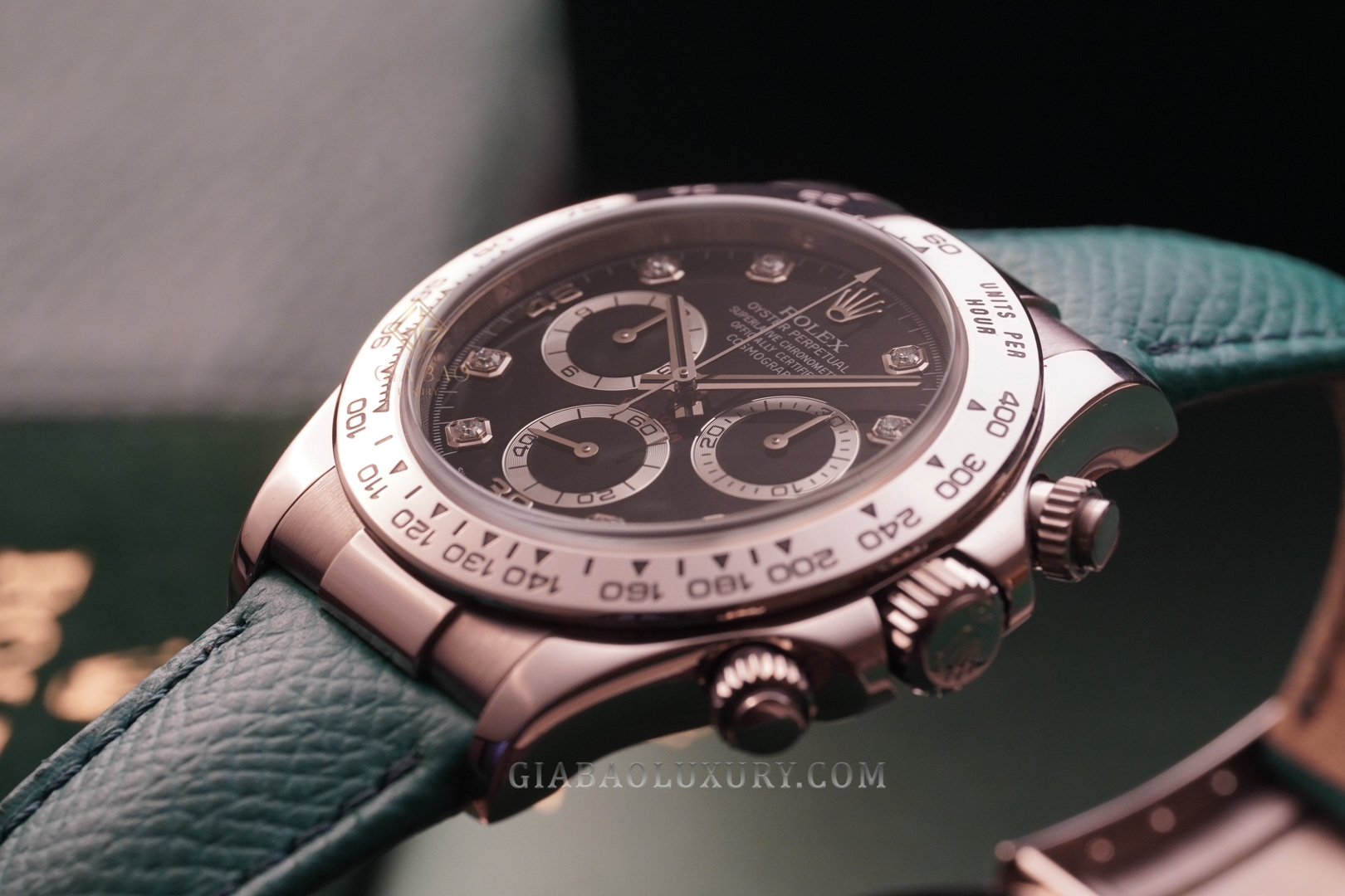 Đồng Hồ Rolex Cosmograph Daytona 116519G Mặt Số Đen Cọc Số Kim Cương