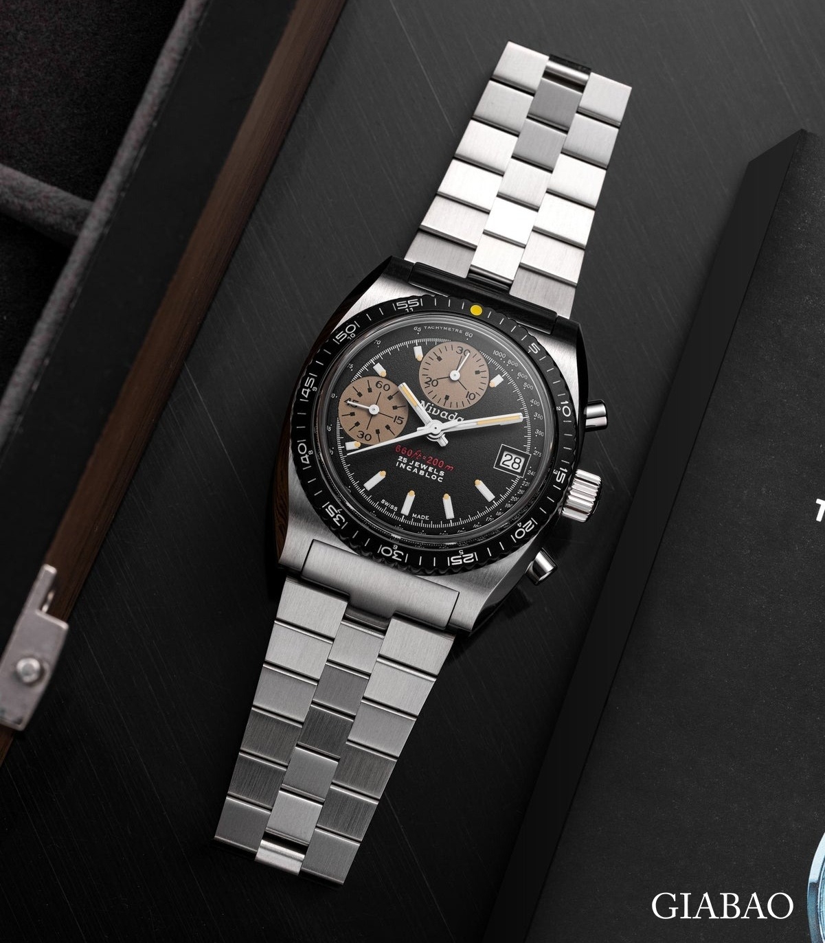 Đồng hồ đeo tay thương hiệu Nivada Grenchen