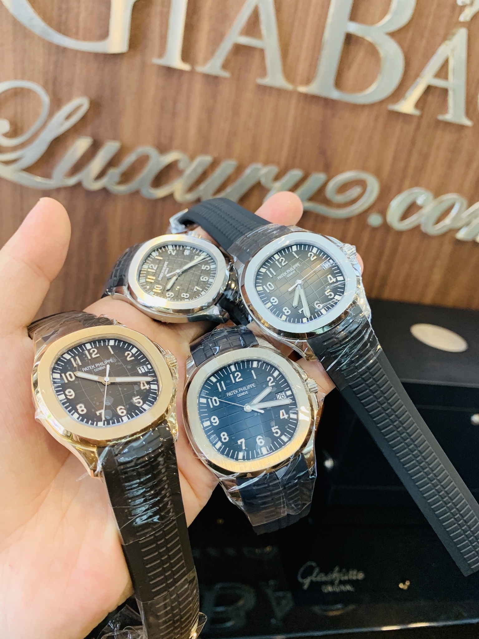 Đồng Hồ Patek Philippe Aquanaut 5167R-001