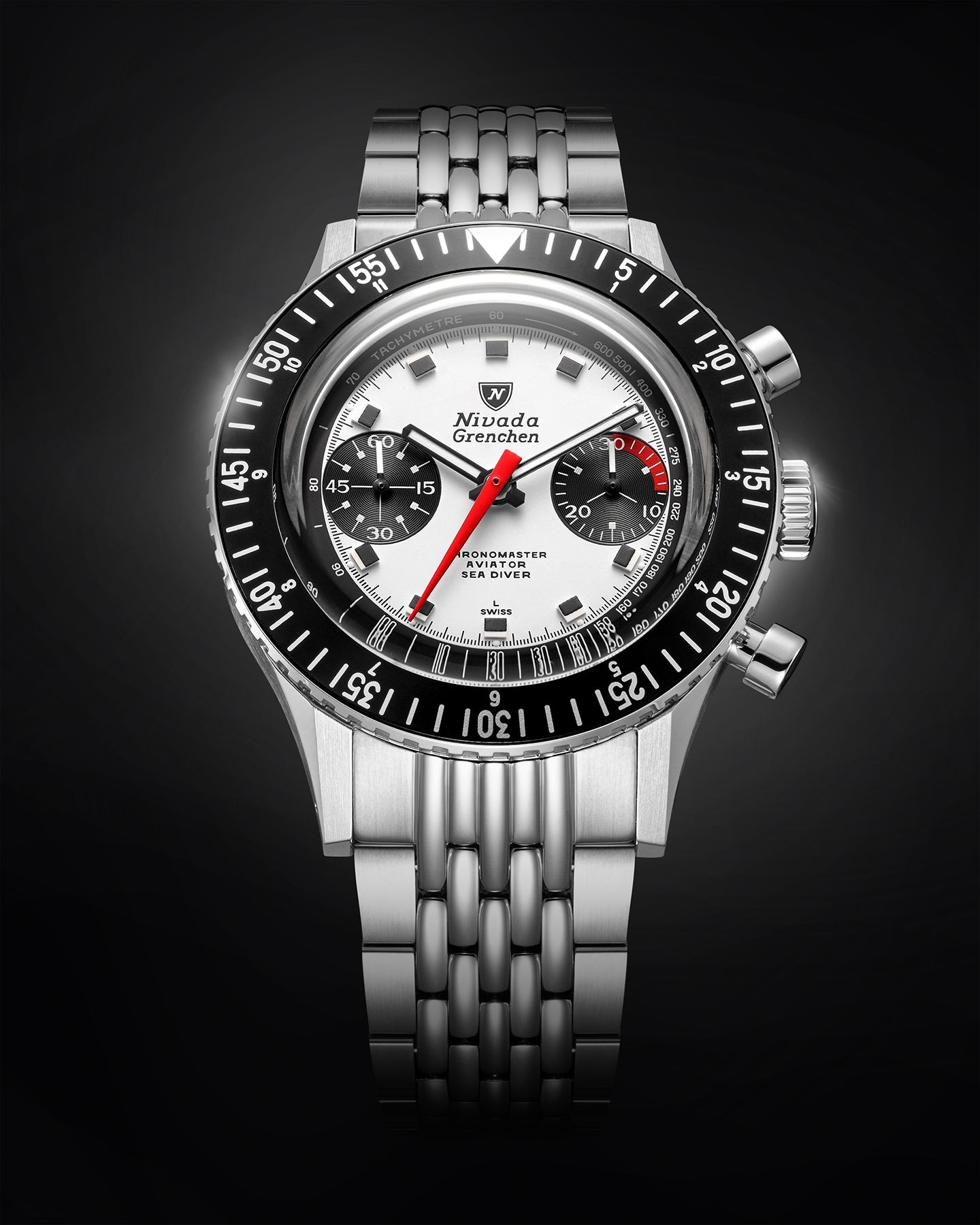 Nivada Grenchen, dòng sản phẩm Chronomaster, Ref number: 85241M, mặt số Panda