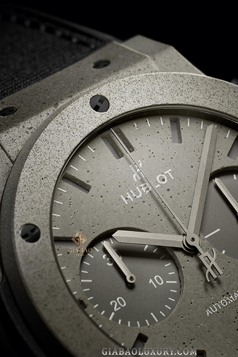 Đồng Hồ Hublot Classic Fusion Concrete Jungle New York 521.XC.3604.NR.NYC20