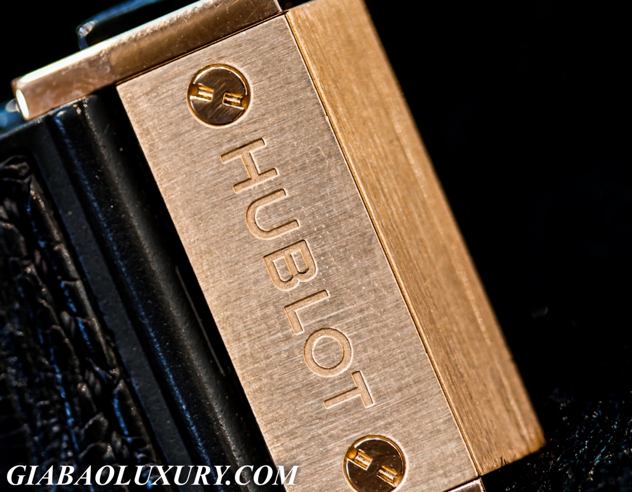 HUBLOT FUSION CLASSIC 18K KING GOLD