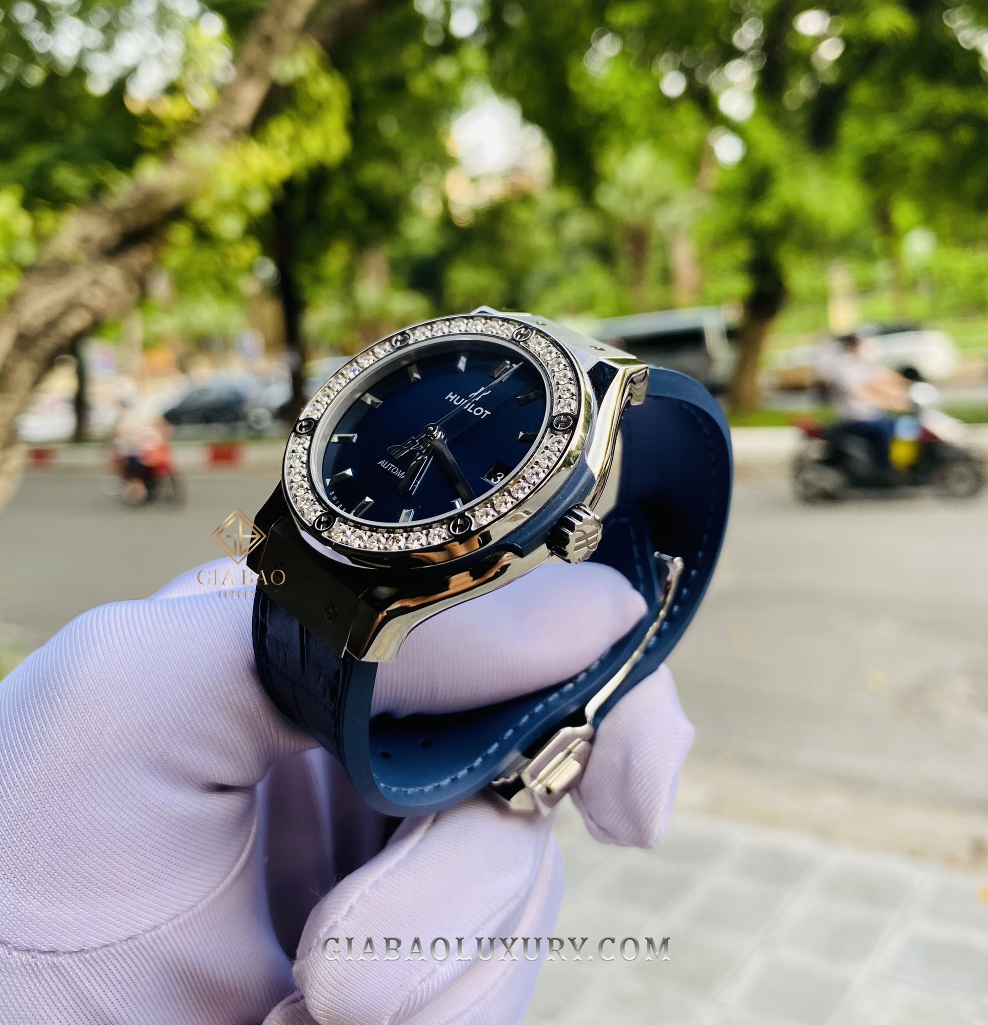 Đồng Hồ Hublot Classic Fusion 565.NX.7170.LR.1204