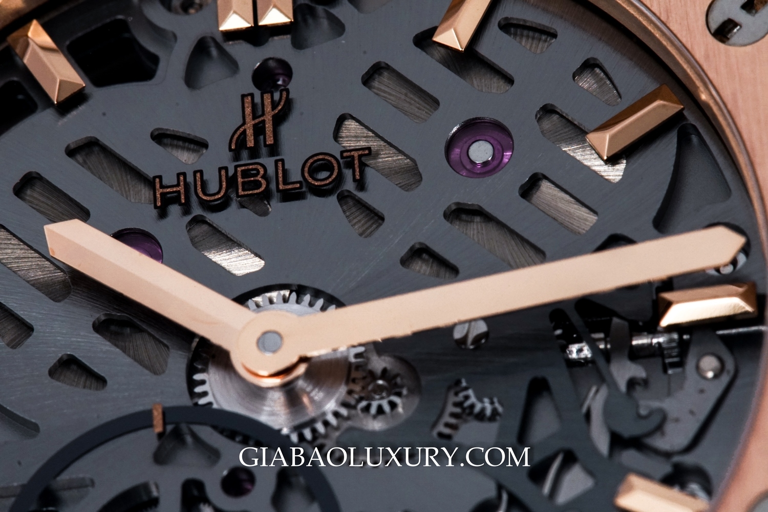 đồng hồ Hublot Classic Fusion Ultra-Thin Skeleton King Gold