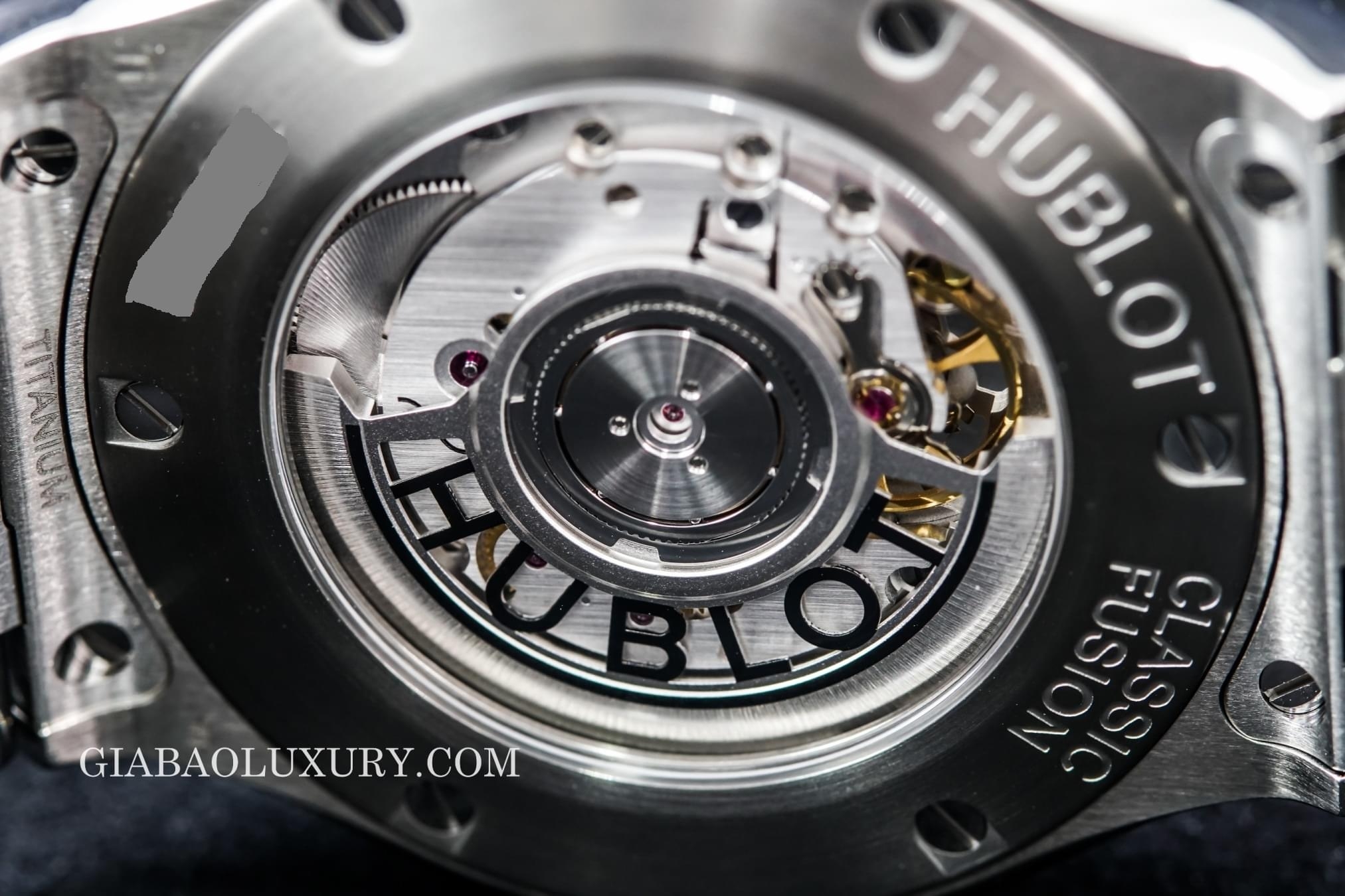 đồng hồ hublot classic fusion titanium 42mm