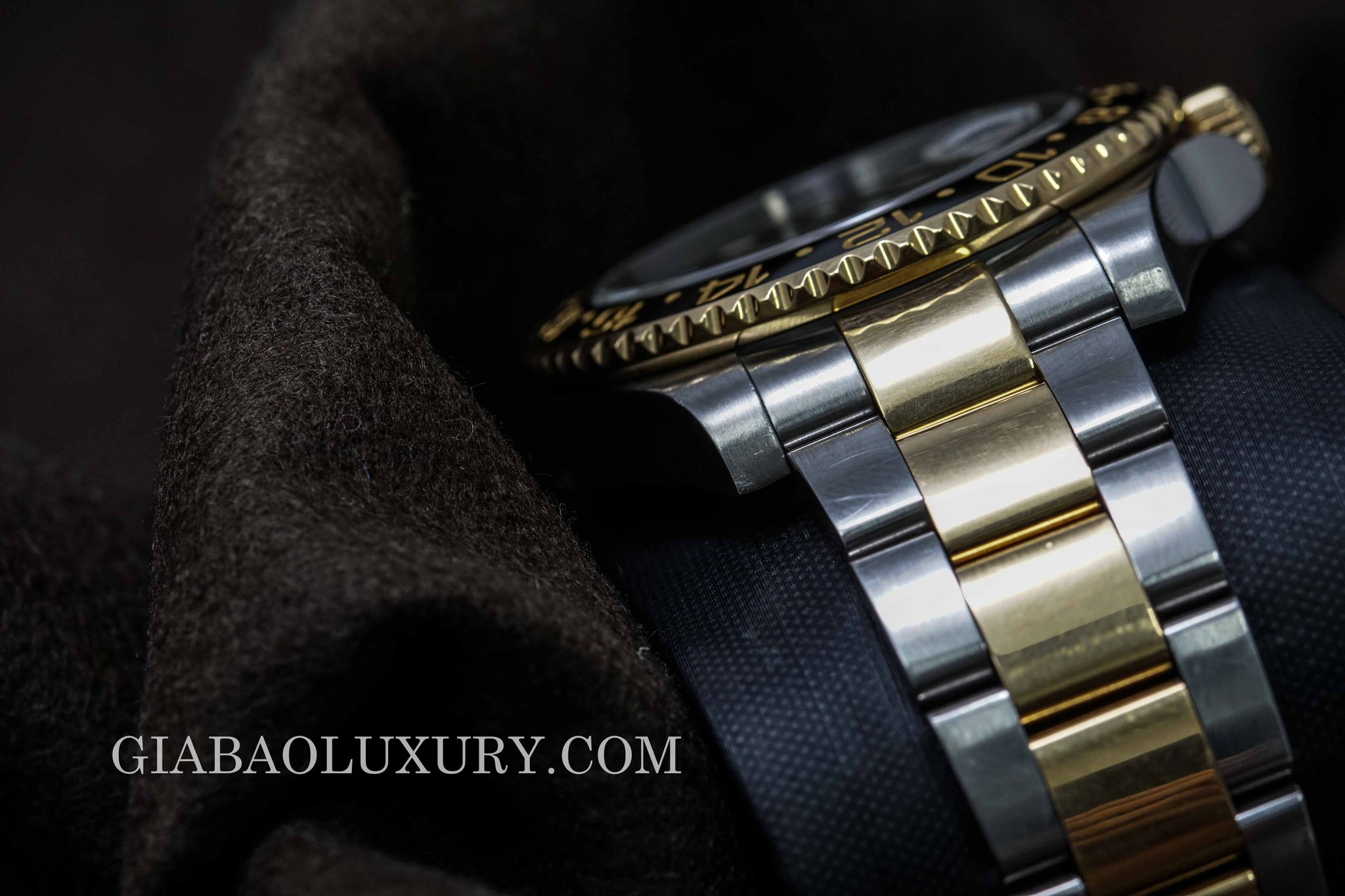 đồng hồ rolex gmt-master II 116713LN