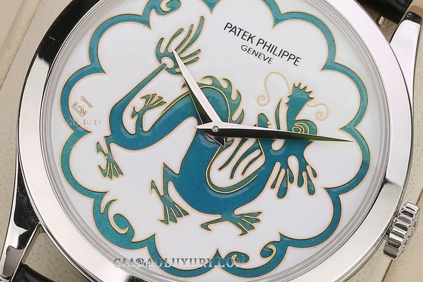 Đồng Hồ Patek Philippe Calatrava 5077P-084