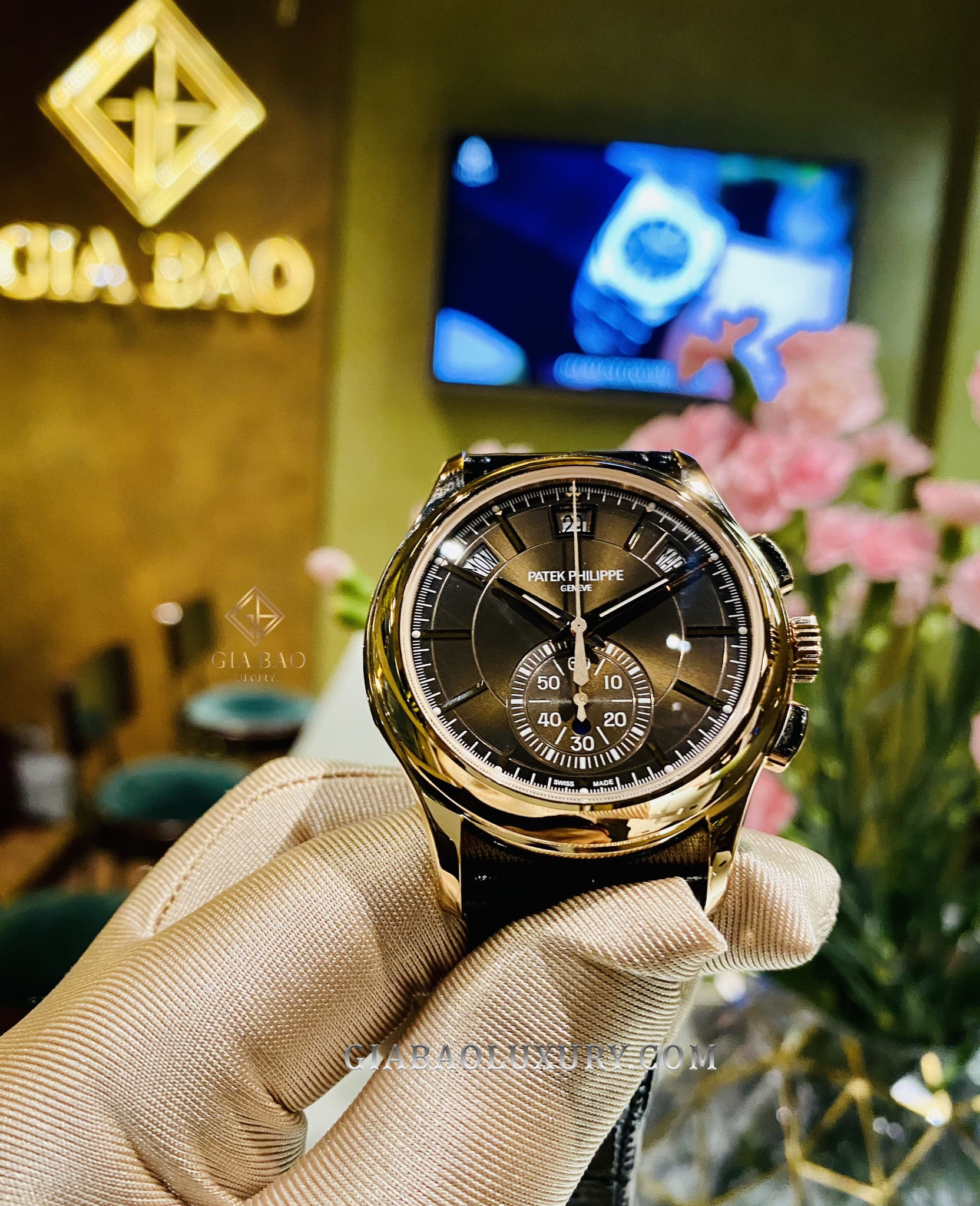 Đồng Hồ Patek Philippe Complications 5905R-001