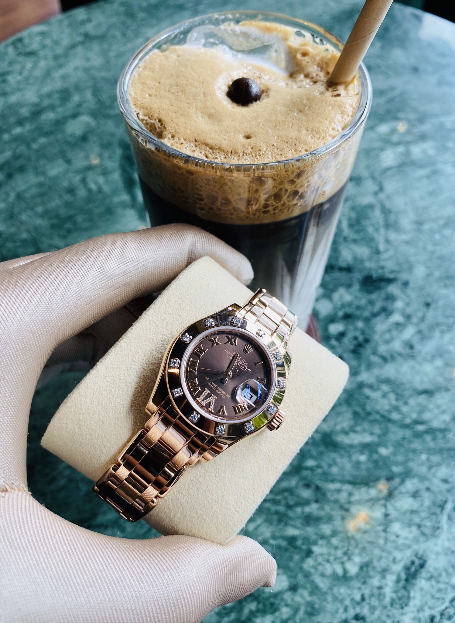 Đồng Hồ Rolex Pearlmaster 29 80315 Mặt Số Chocolate Cọc Số La Mã