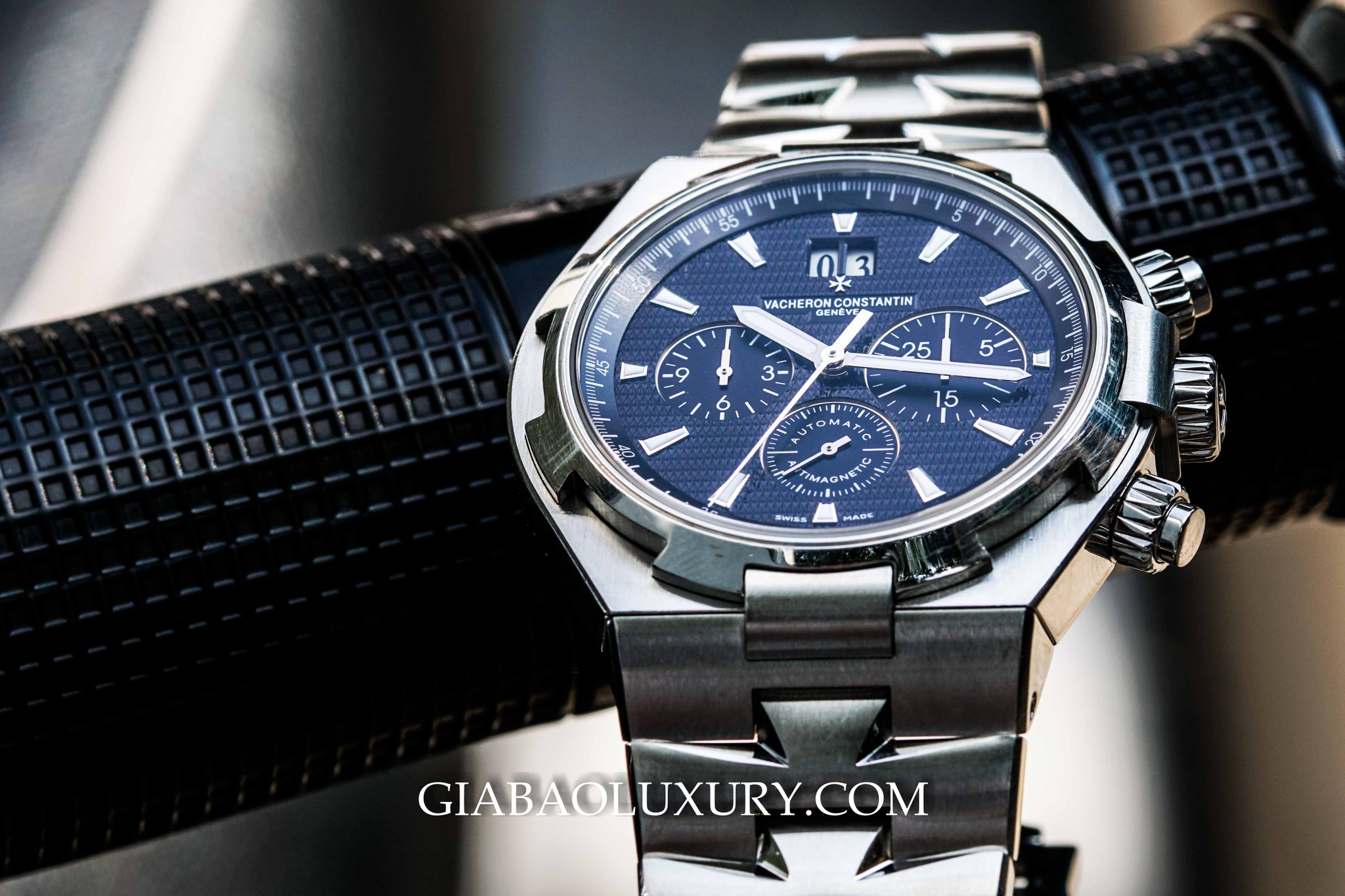 Đồng Hồ Vacheron Constantin Overseas Chronograph 49150/B01A-9097