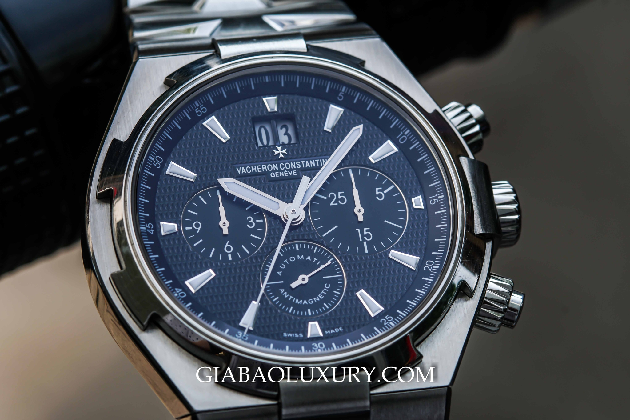Đồng Hồ Vacheron Constantin Overseas Chronograph 49150/B01A-9097