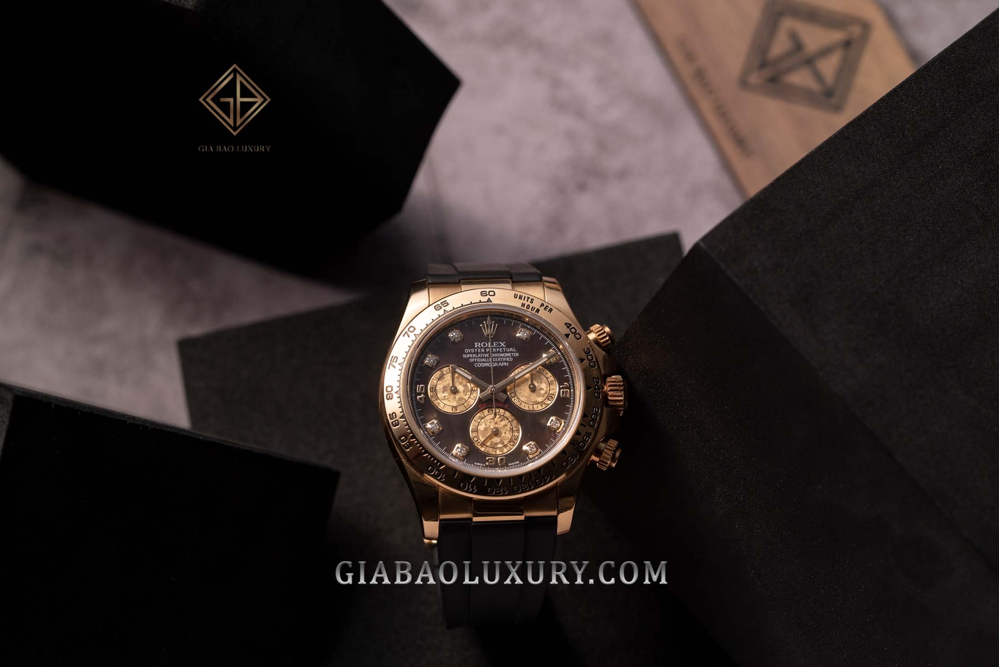 Đồng Hồ Rolex Cosmograph Daytona 116518 Mặt Số Xà Cừ