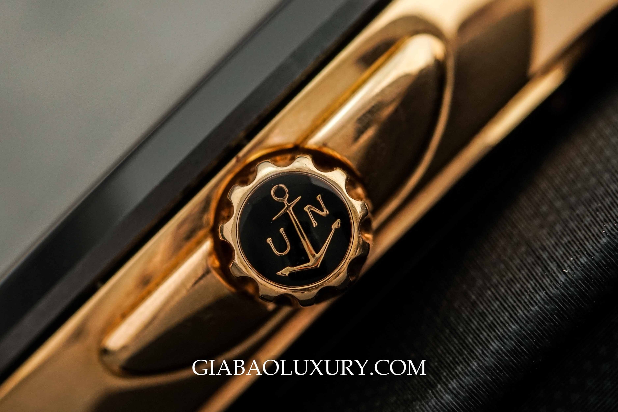 Đồng Hồ Ulysse Nardin Executive Dual Time Gmt