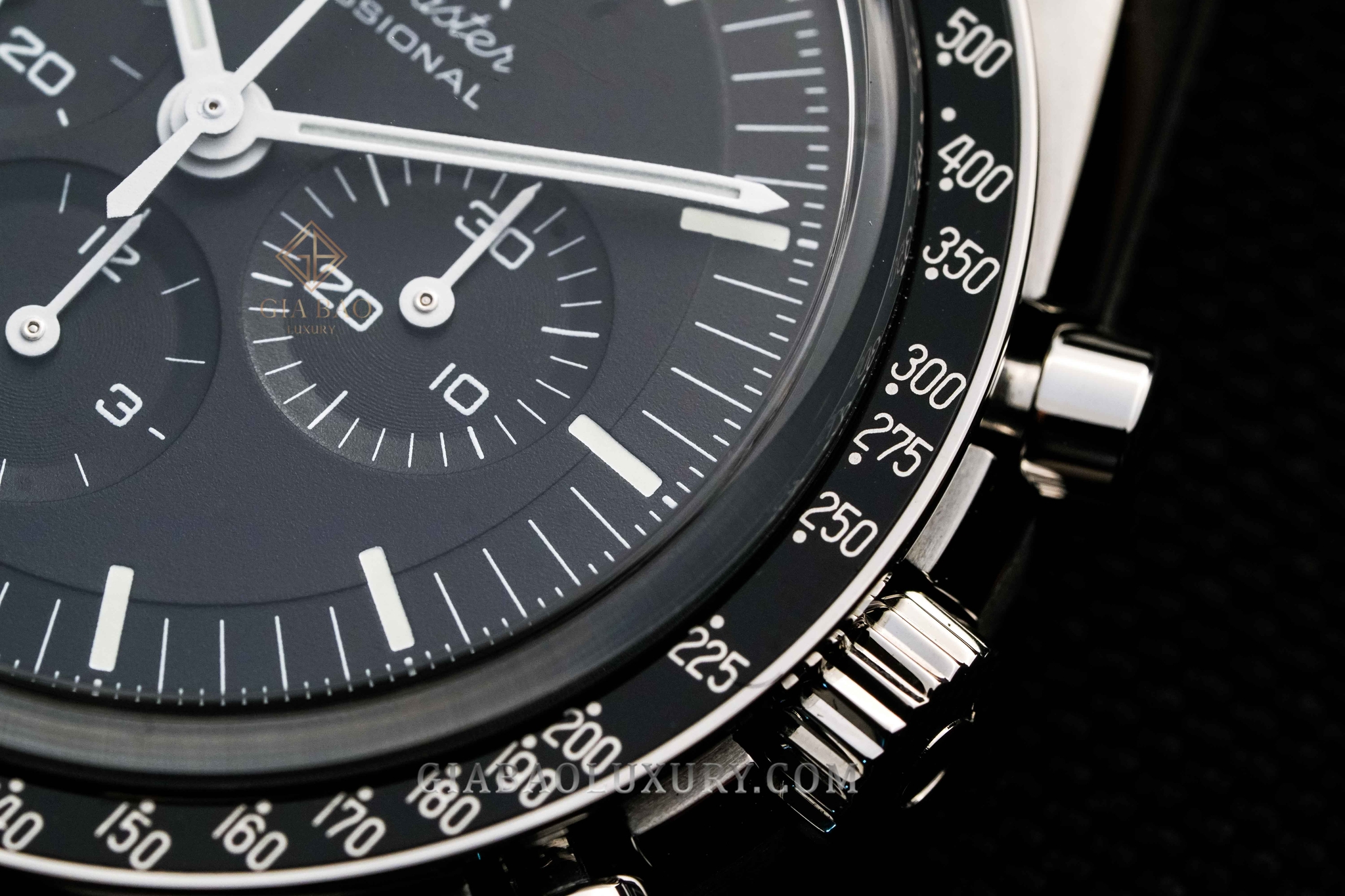 Đồng Hồ Omega Speedmaster Professional 310.32.42.50.01.002