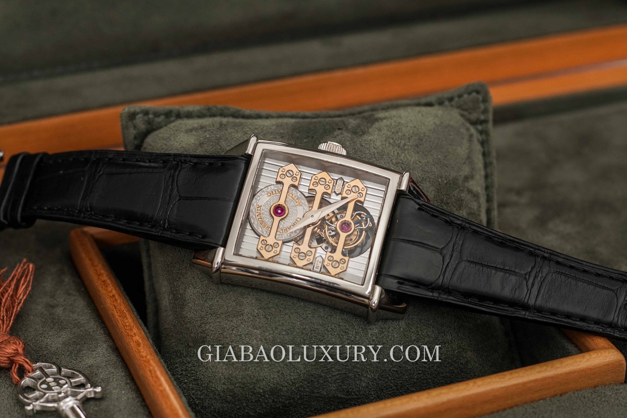 đồng hồ Girard Perregaux