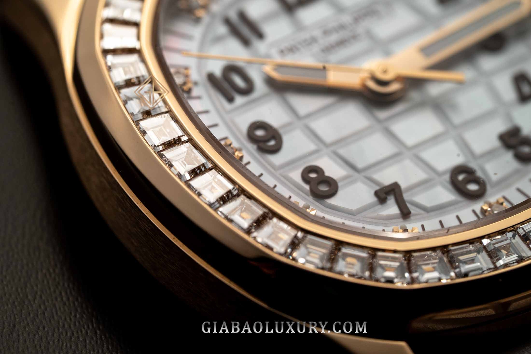 Đồng Hồ Patek Philippe Aquanaut 5072R-001