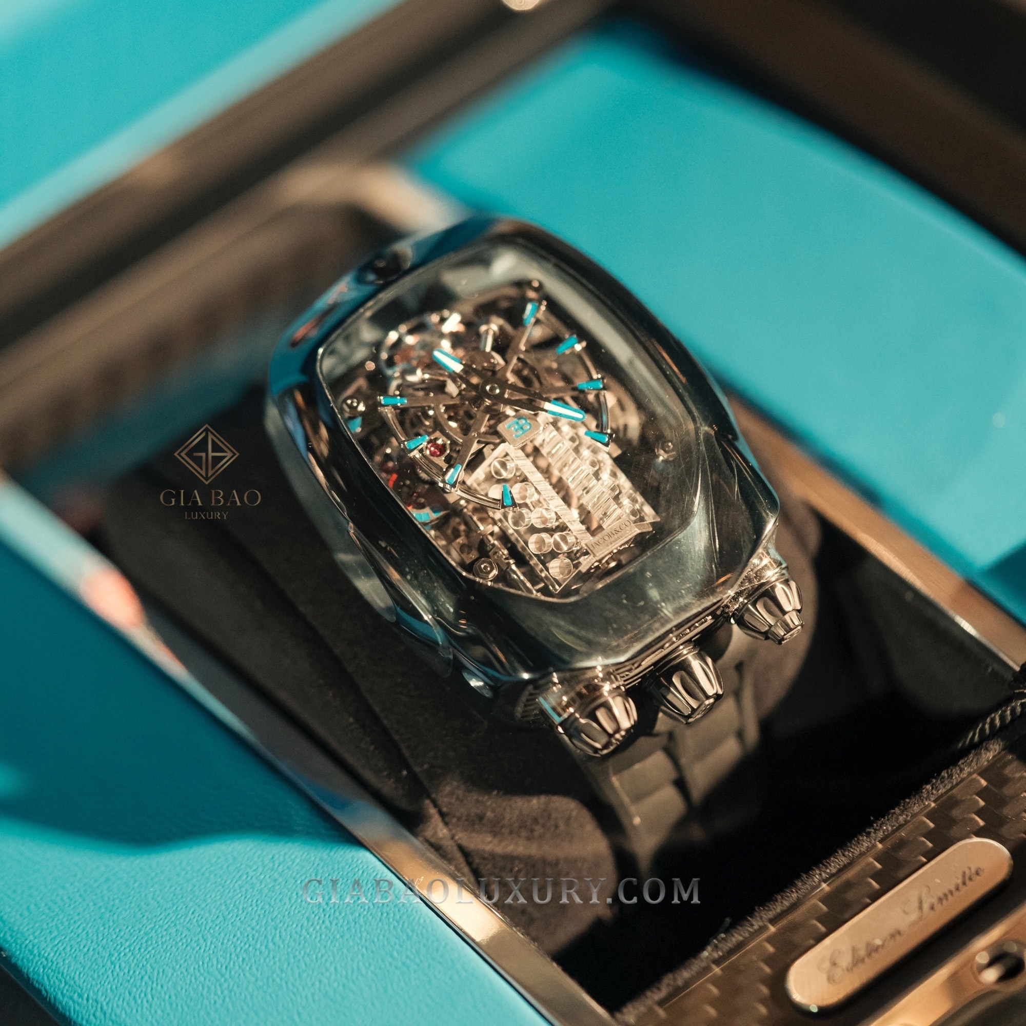 Đồng hồ Jacob & Co. Bugatti Chiron Tourbillon: Siêu xe ước mơ có ngay trên cổ tay