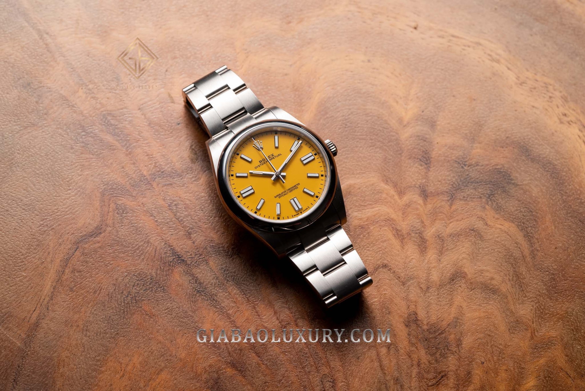 Đồng Hồ Rolex Oyster Perpetual 41 124300 Mặt Số Vàng