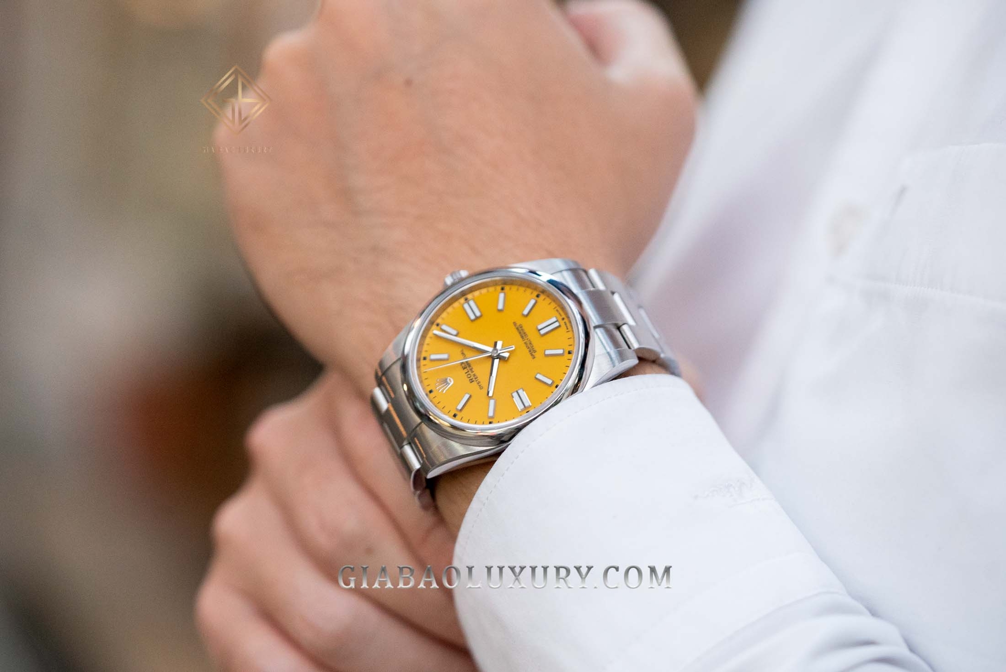 Đồng Hồ Rolex Oyster Perpetual 41 124300 Mặt Số Vàng