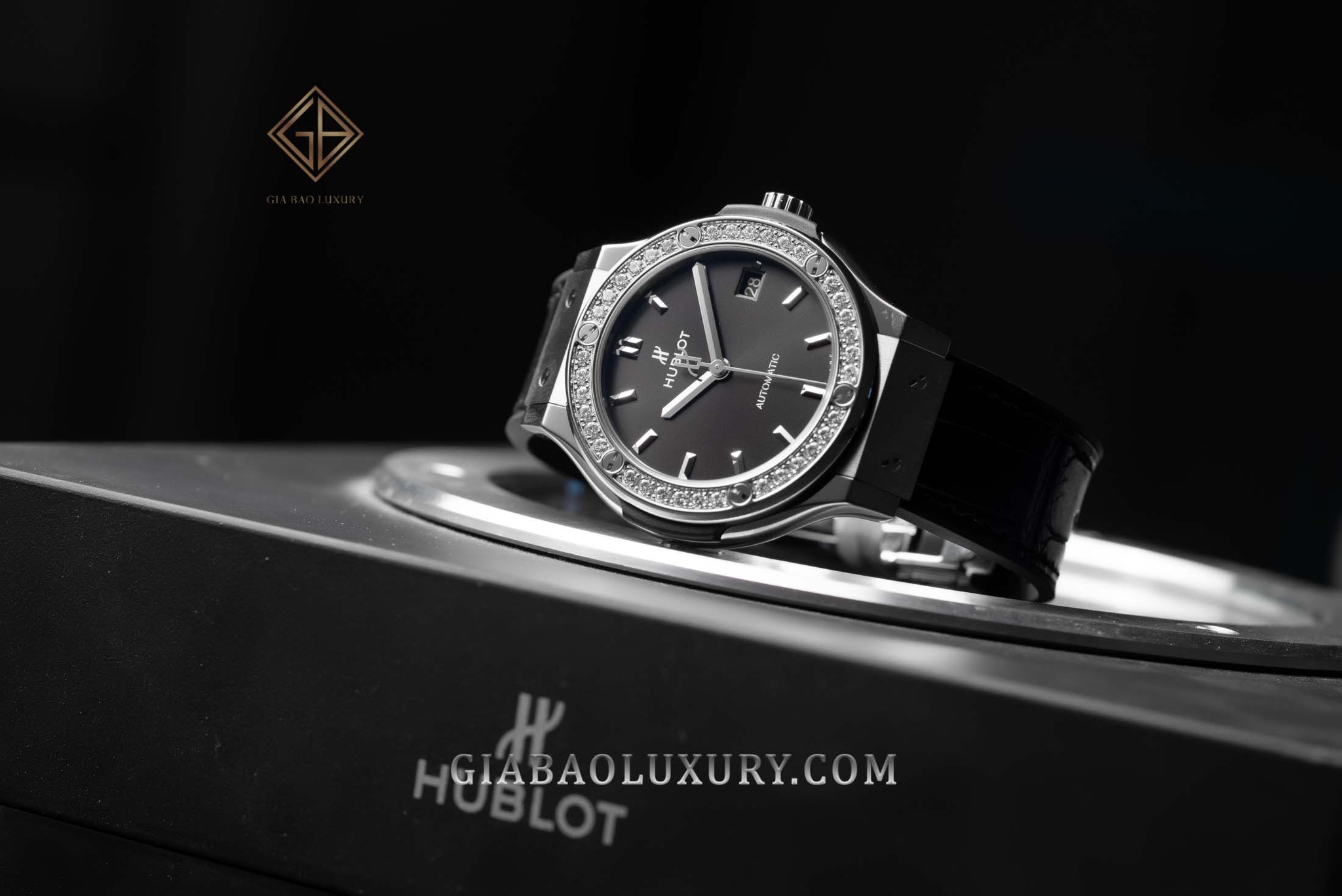 Đồng Hồ Hublot Classic Fusion 565.NX.1470.LR.1204