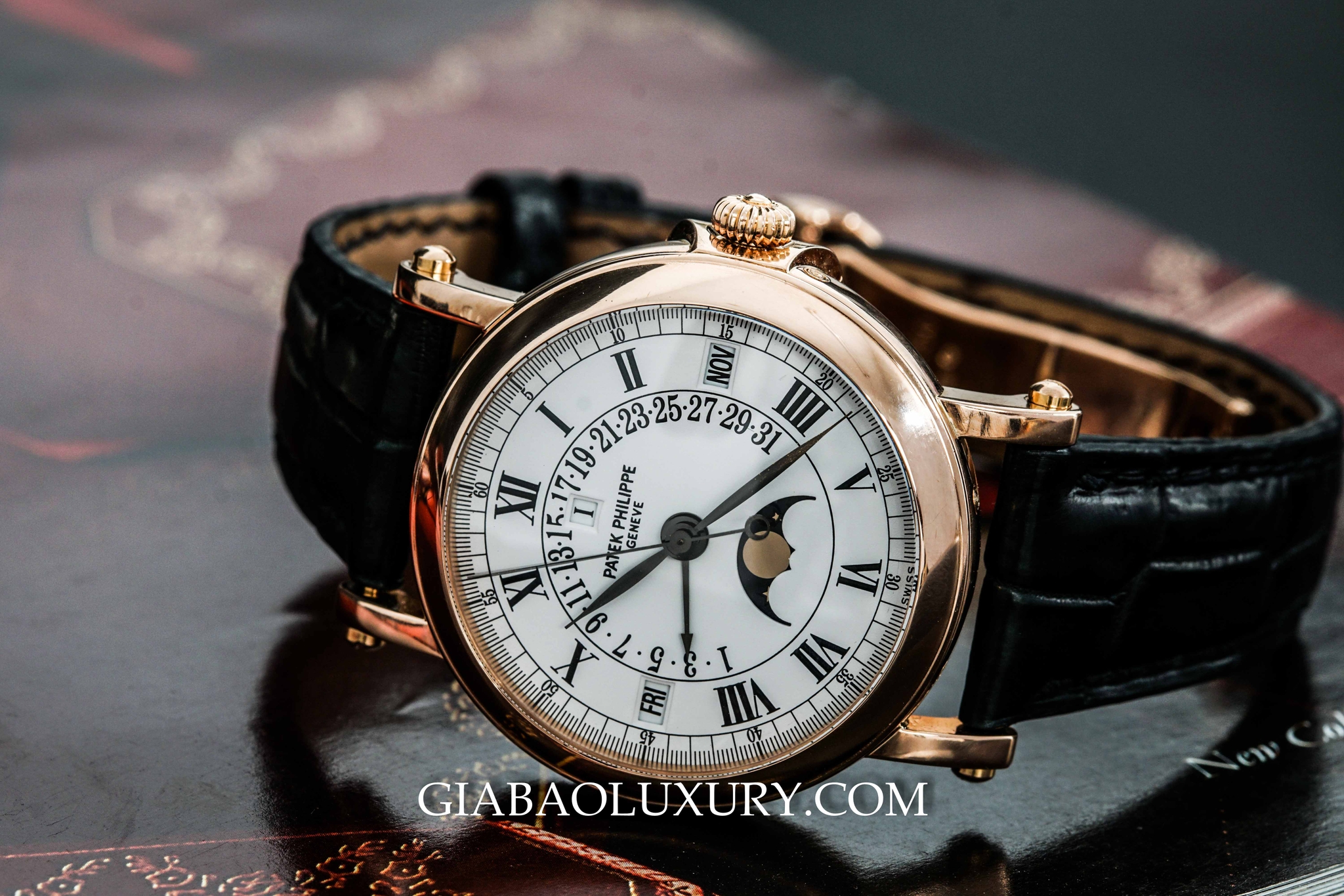 ĐỒNG HỒ PATEK PHILIPPE PERPETUAL CALENDAR RETROGRADE 5059R-001