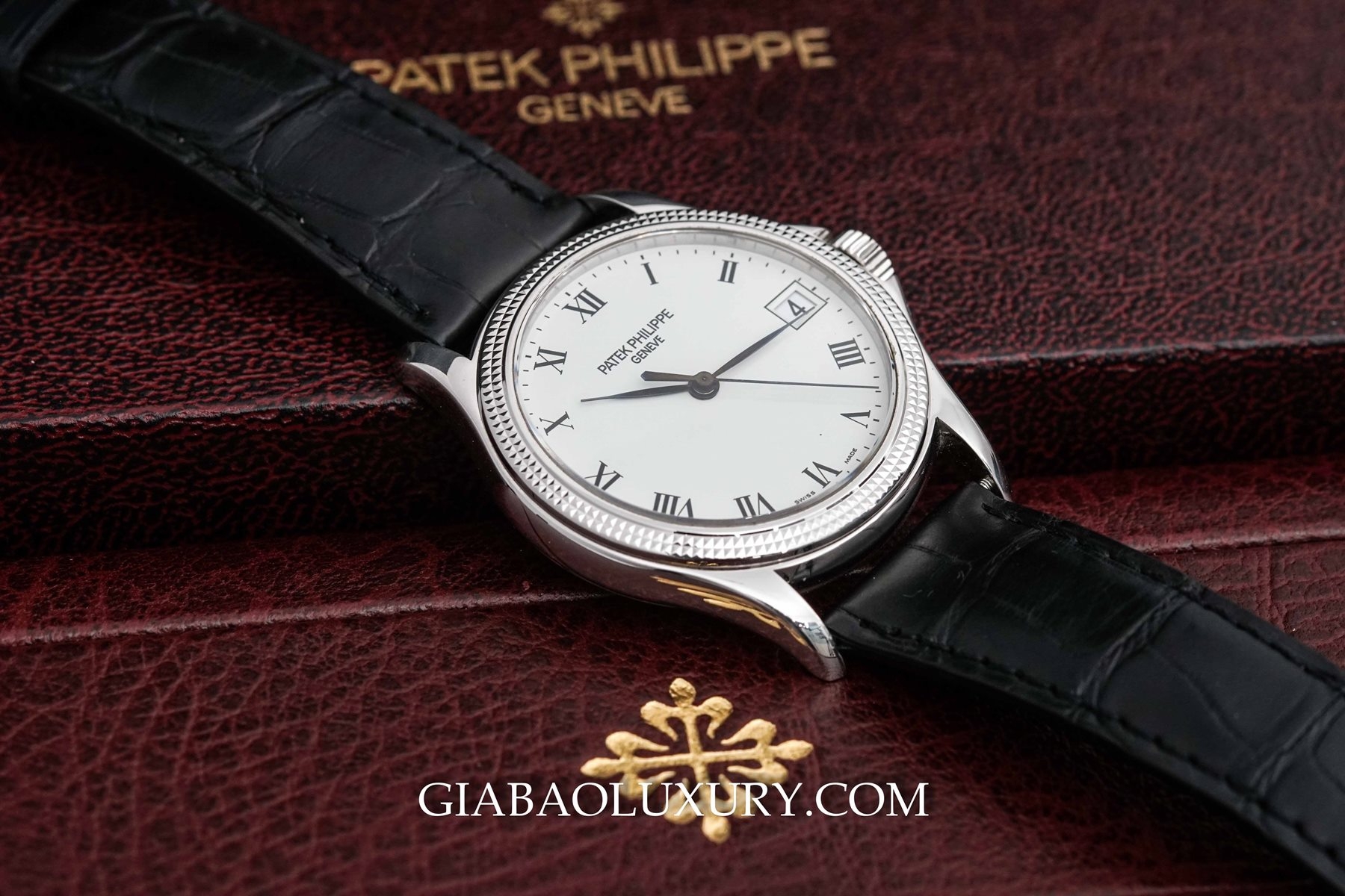 Đồng hồ Patek Philippe Calatrava 5117G-001