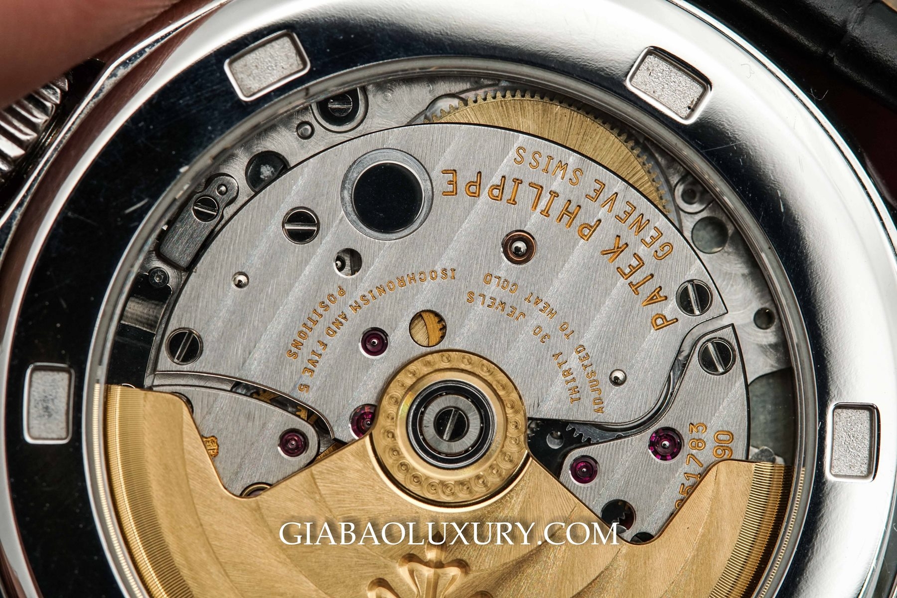 Đồng hồ Patek Philippe Calatrava 5117G-001