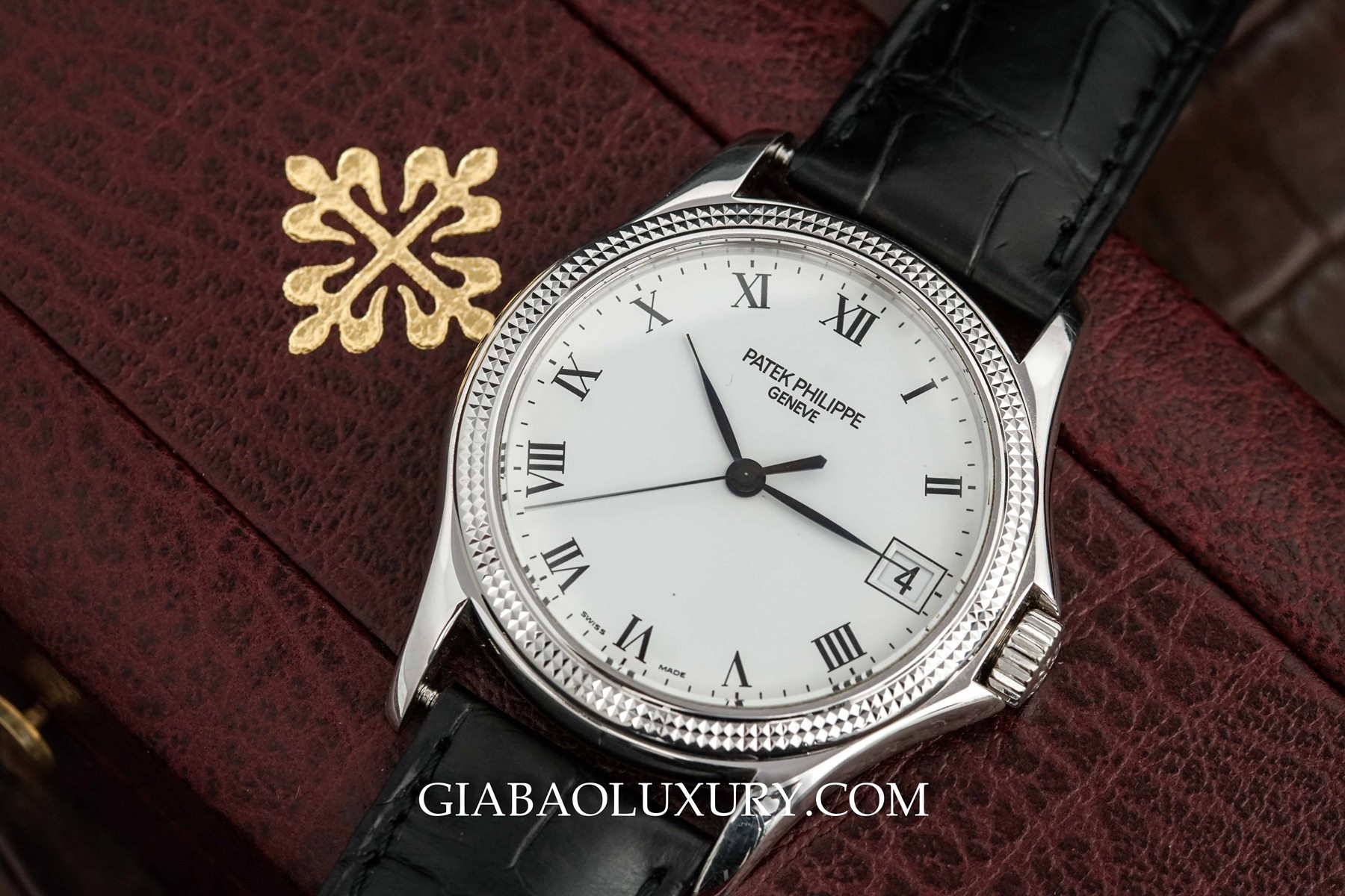 Đồng hồ Patek Philippe Calatrava 5117G-001