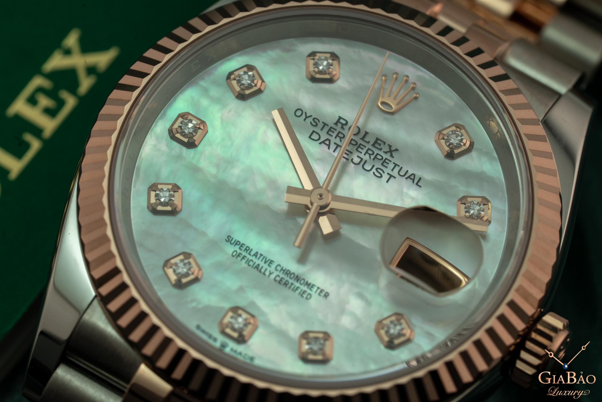 Đồng Hồ Rolex Datejust 126231 Mặt Số Vỏ Trai Trắng