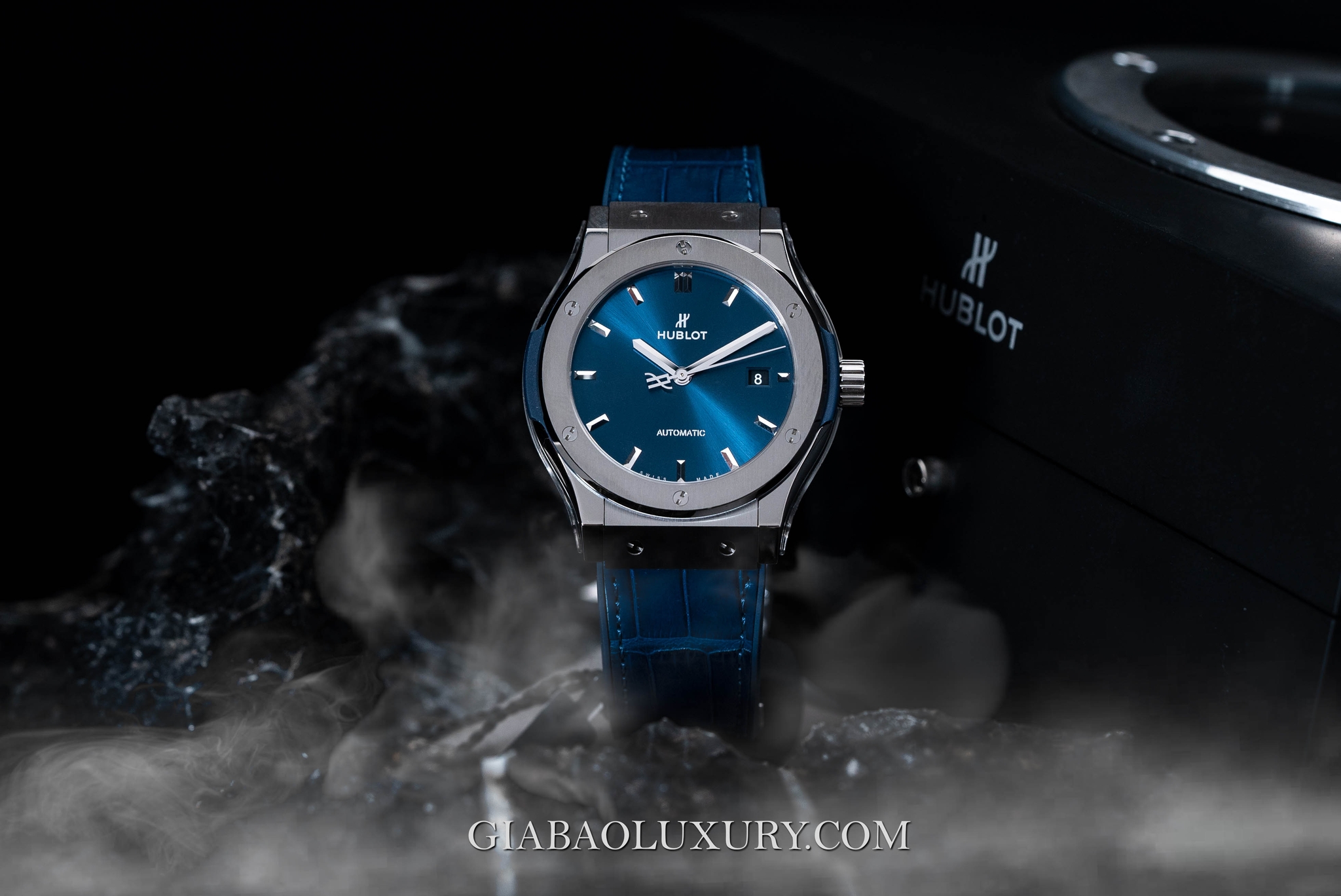 Đồng Hồ Hublot Classic Fusion Blue Titanium 42mm 542.NX.7170.LR