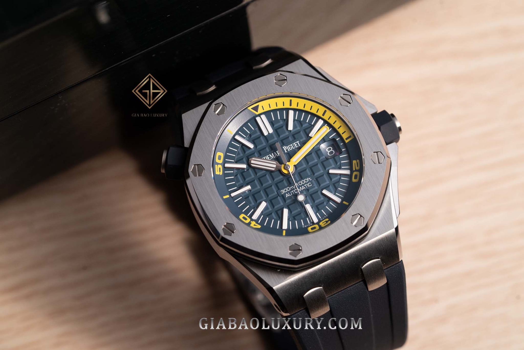 Đồng Hồ Audemars Piguet Royal Oak Offshore Diver 15710ST.OO.A027CA.01