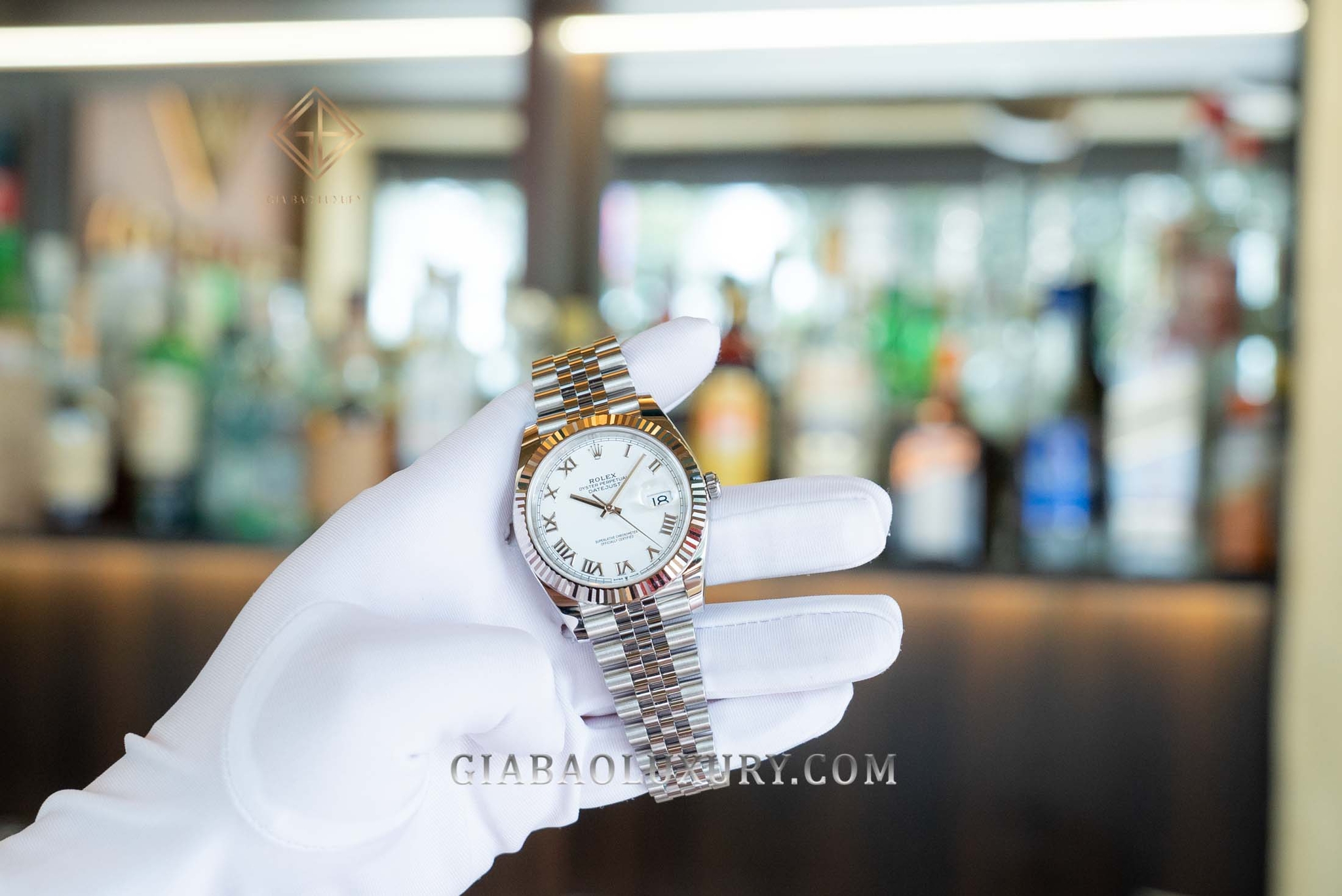 Đồng Hồ Rolex Datejust 41 126334 Mặt Số Trắng Cọc Số La Mã